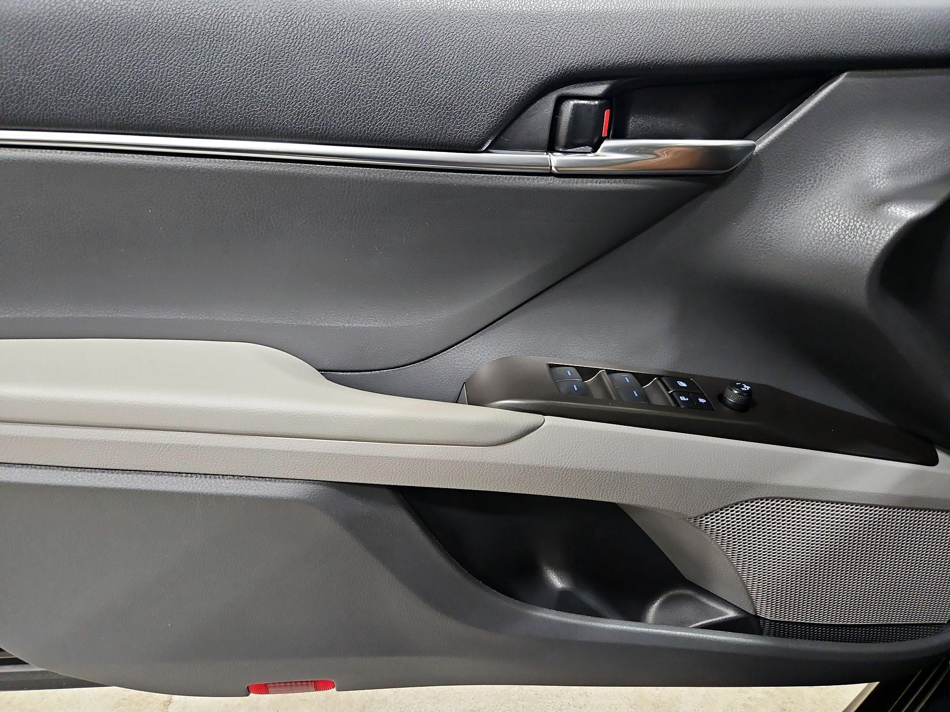 Thumbnail: 2024 Toyota Camry - 12