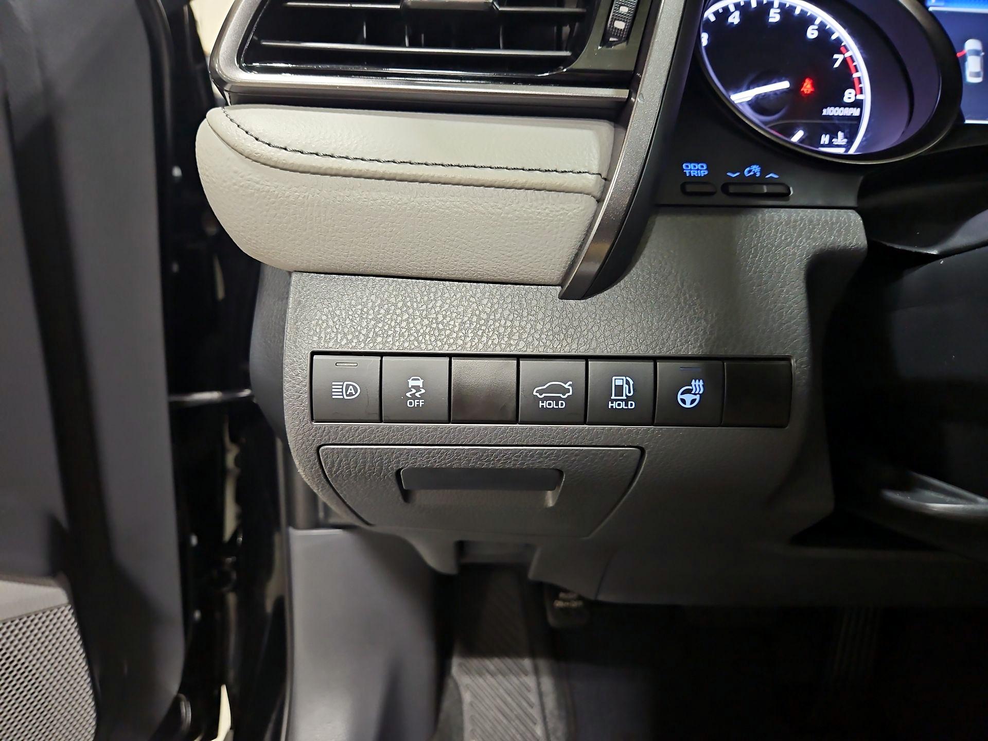 Thumbnail: 2024 Toyota Camry - 13