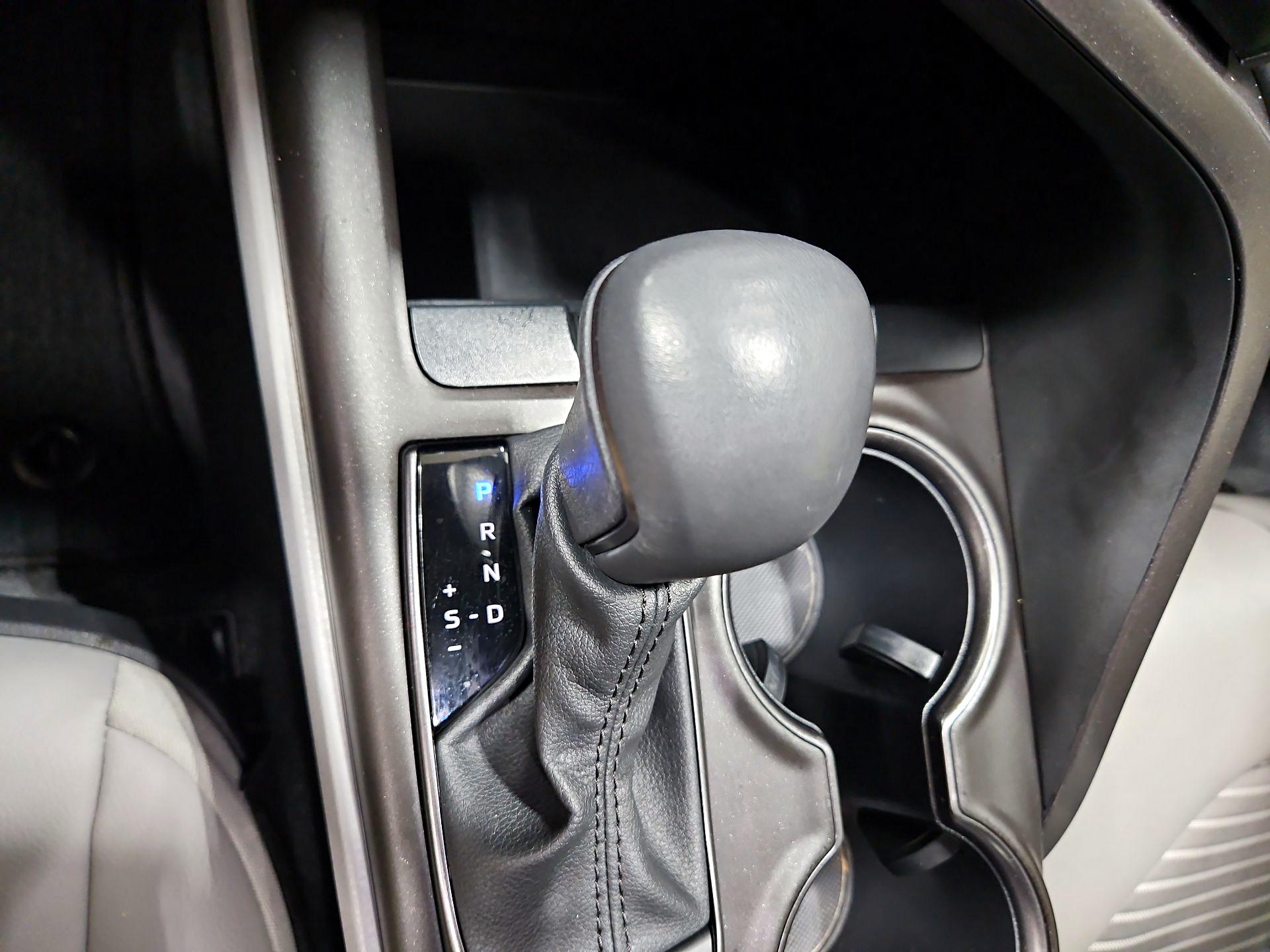 Thumbnail: 2024 Toyota Camry - 16