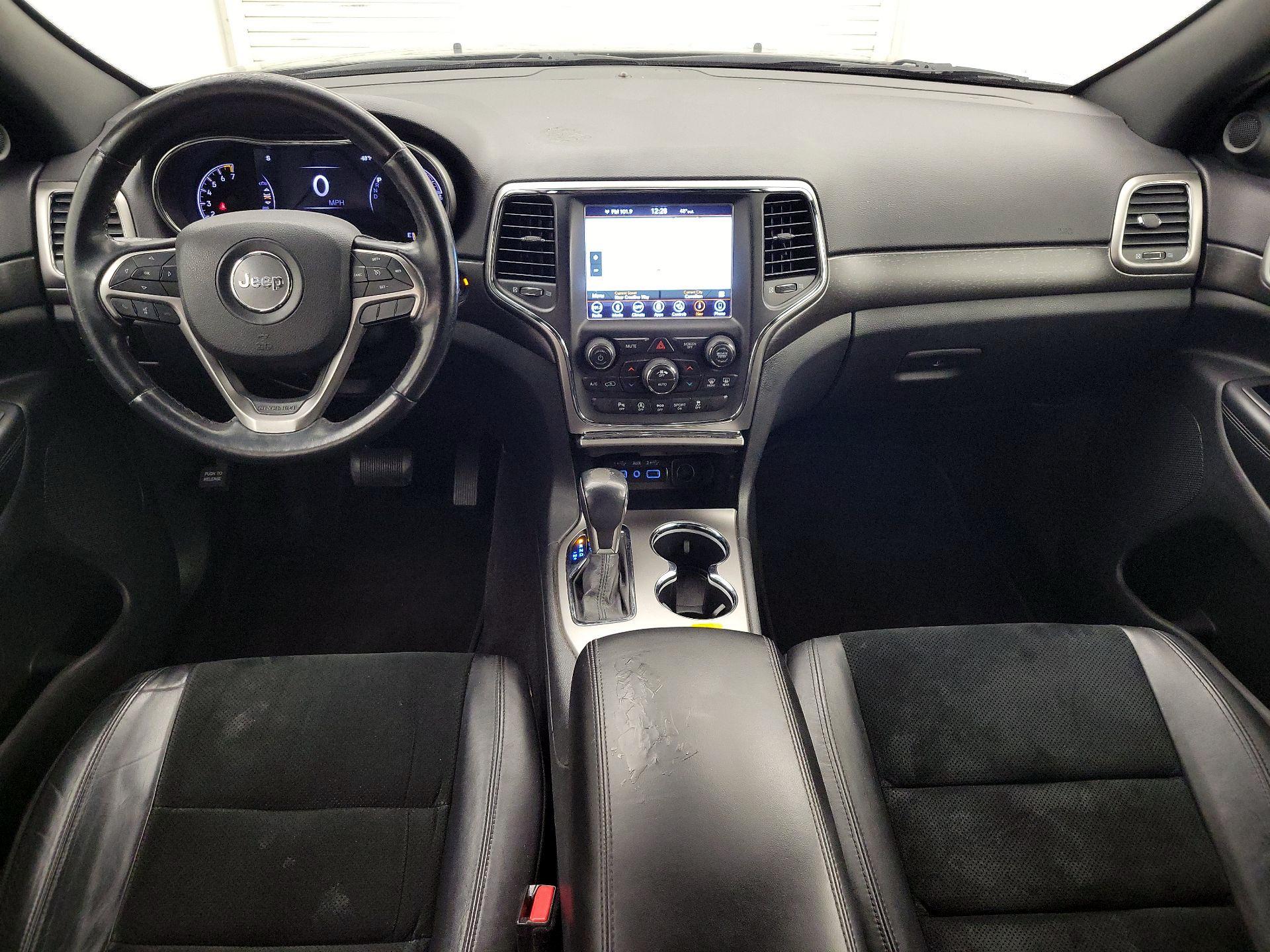 Thumbnail: 2018 Jeep Grand Cherokee - 9