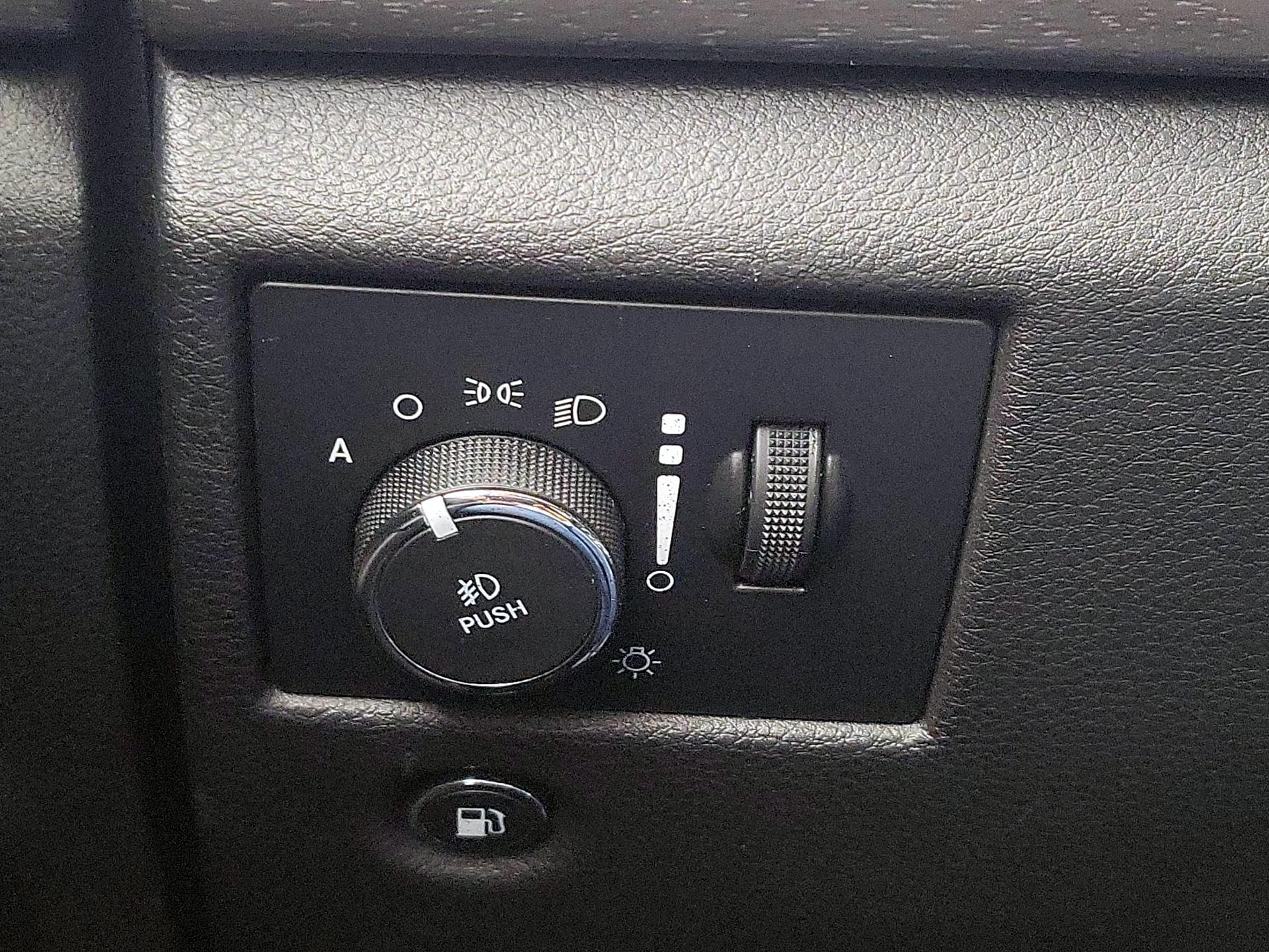 Thumbnail: 2018 Jeep Grand Cherokee - 13