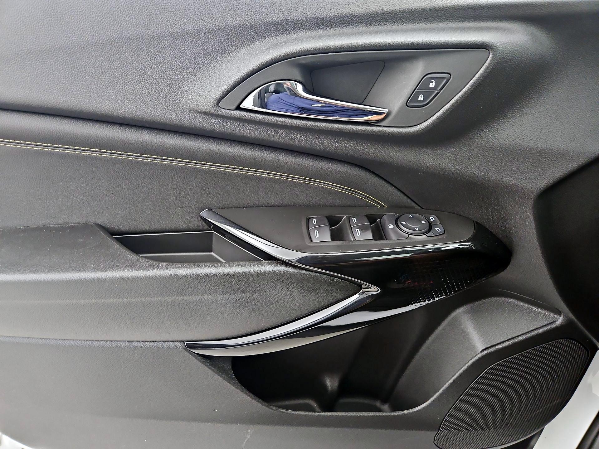 Thumbnail: 2025 Chevrolet Trax - 12