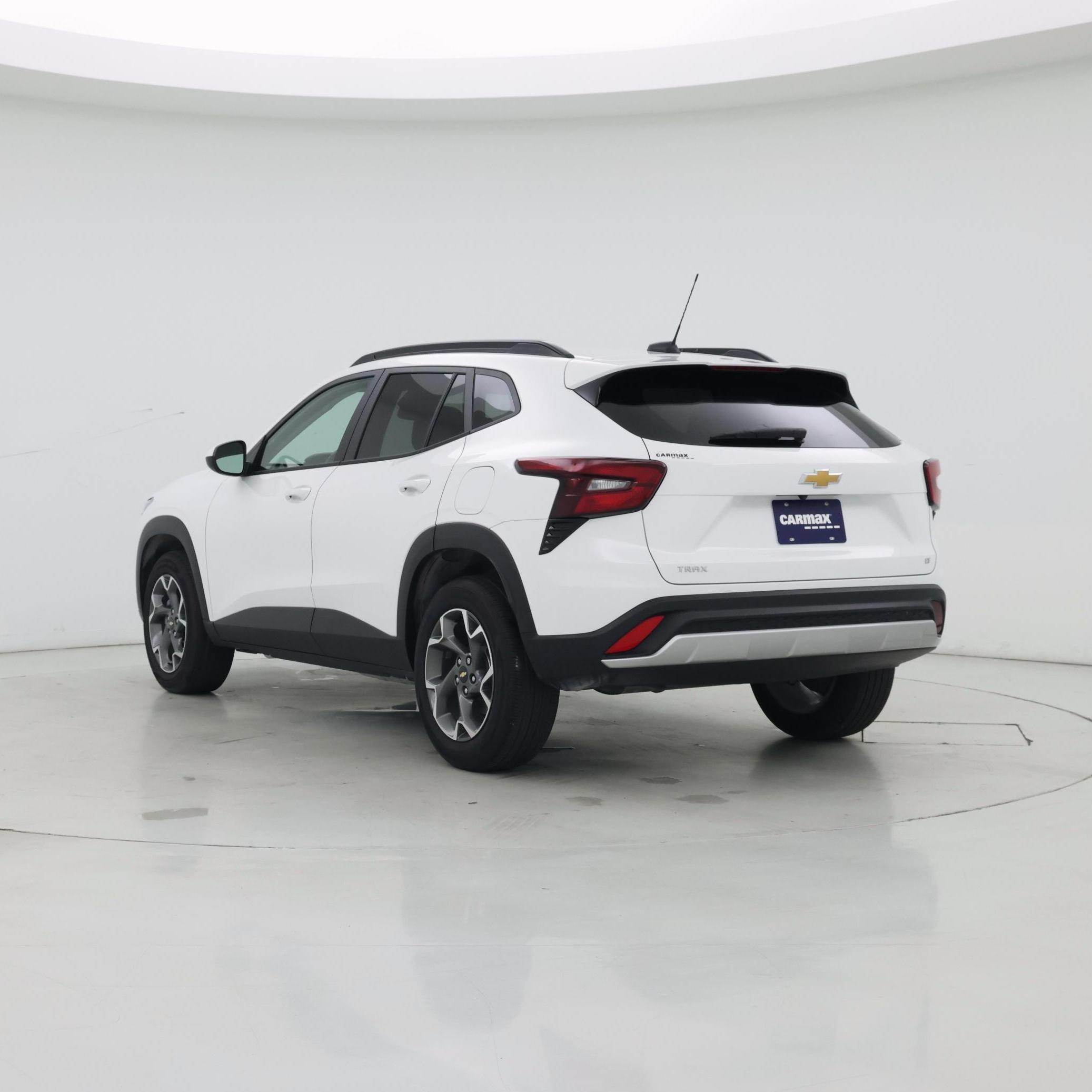 Thumbnail: 2025 Chevrolet Trax - 2