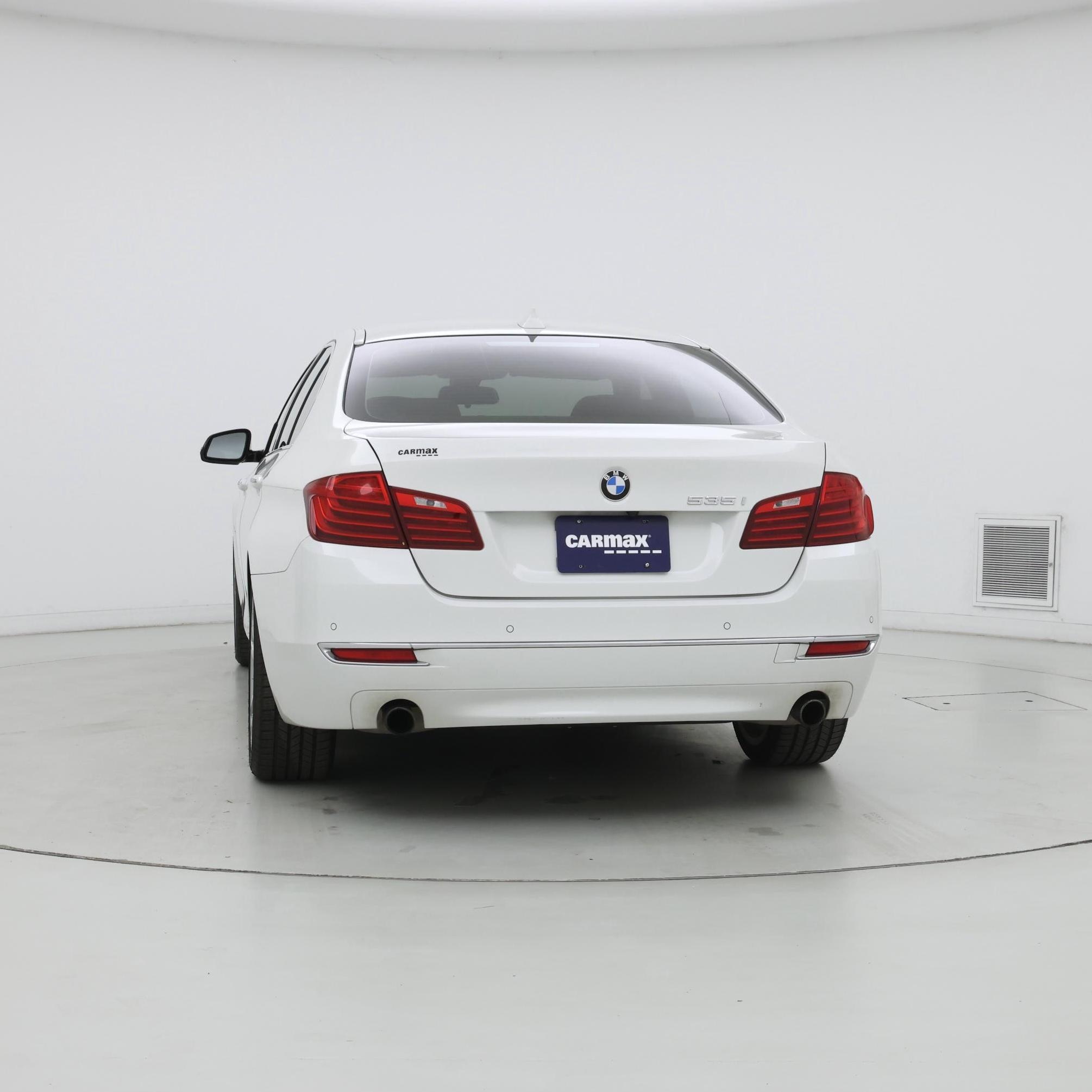 Thumbnail: 2014 BMW 5 Series - 6