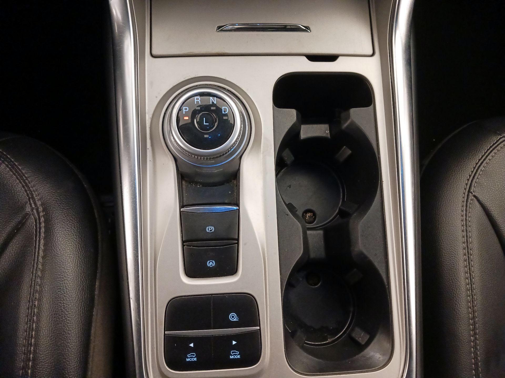 Thumbnail: 2022 Ford Explorer - 18