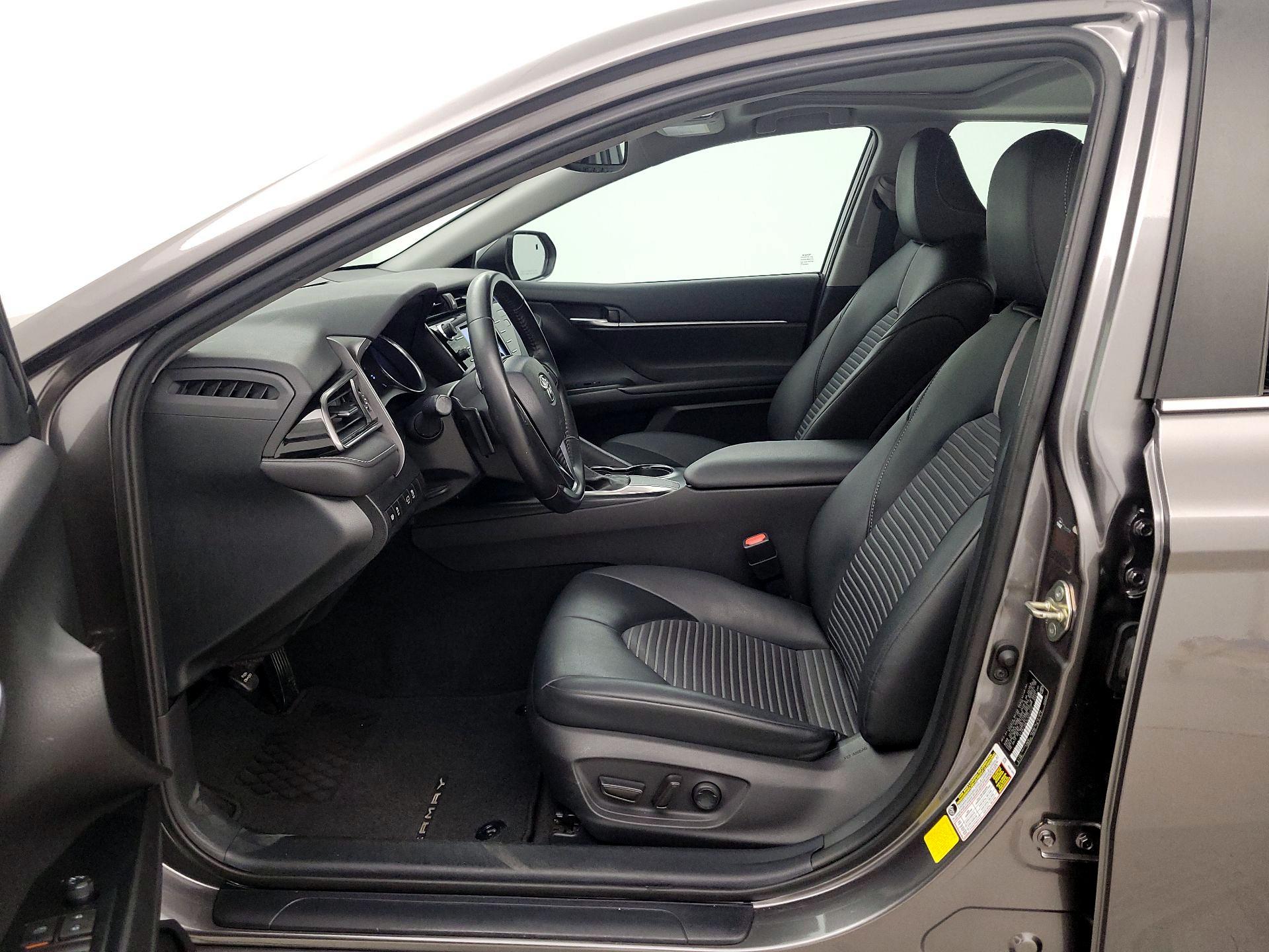 Thumbnail: 2020 Toyota Camry - 11