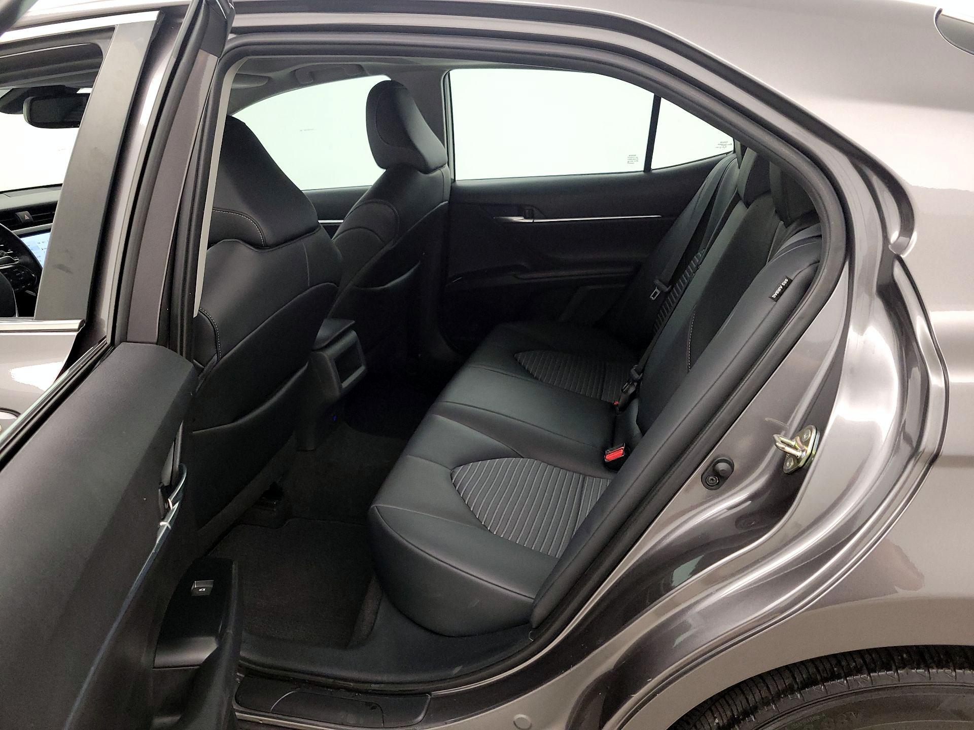 Thumbnail: 2020 Toyota Camry - 20