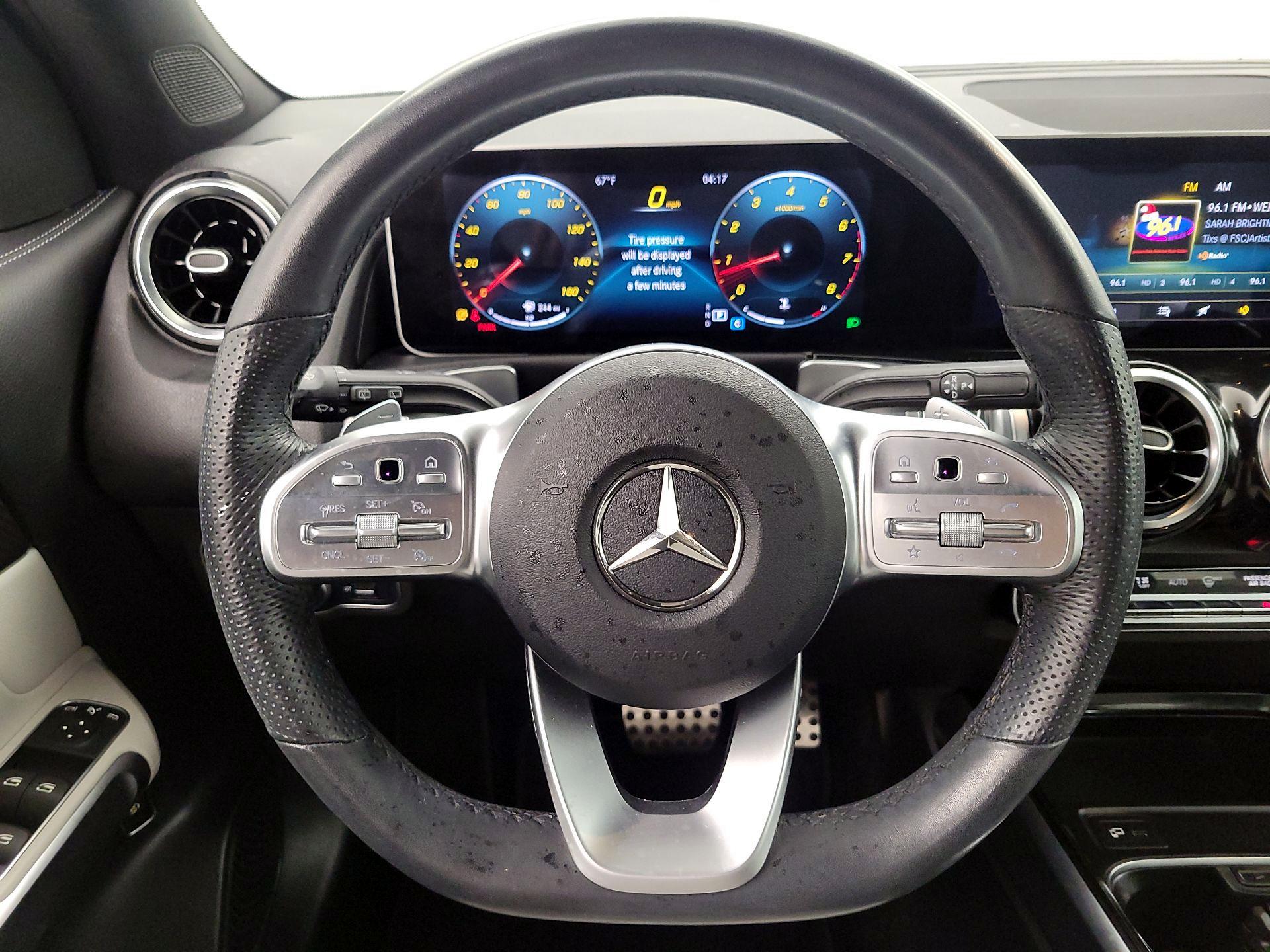 Thumbnail: 2021 Mercedes-Benz GLB - 10