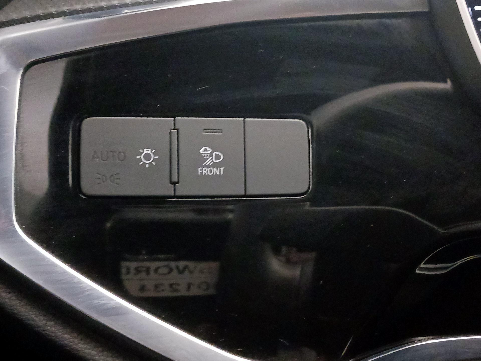 Thumbnail: 2024 Audi Q3 - 13