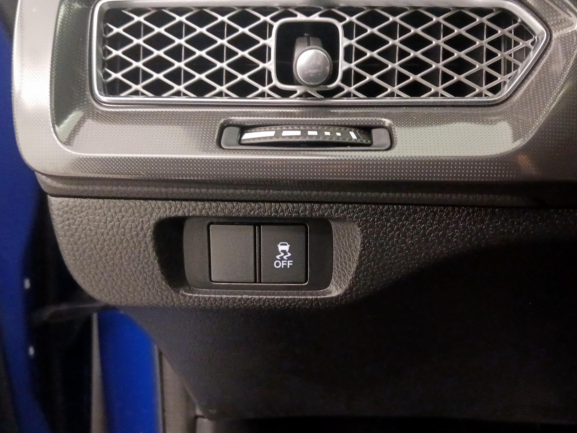 Thumbnail: 2023 Acura Integra - 13