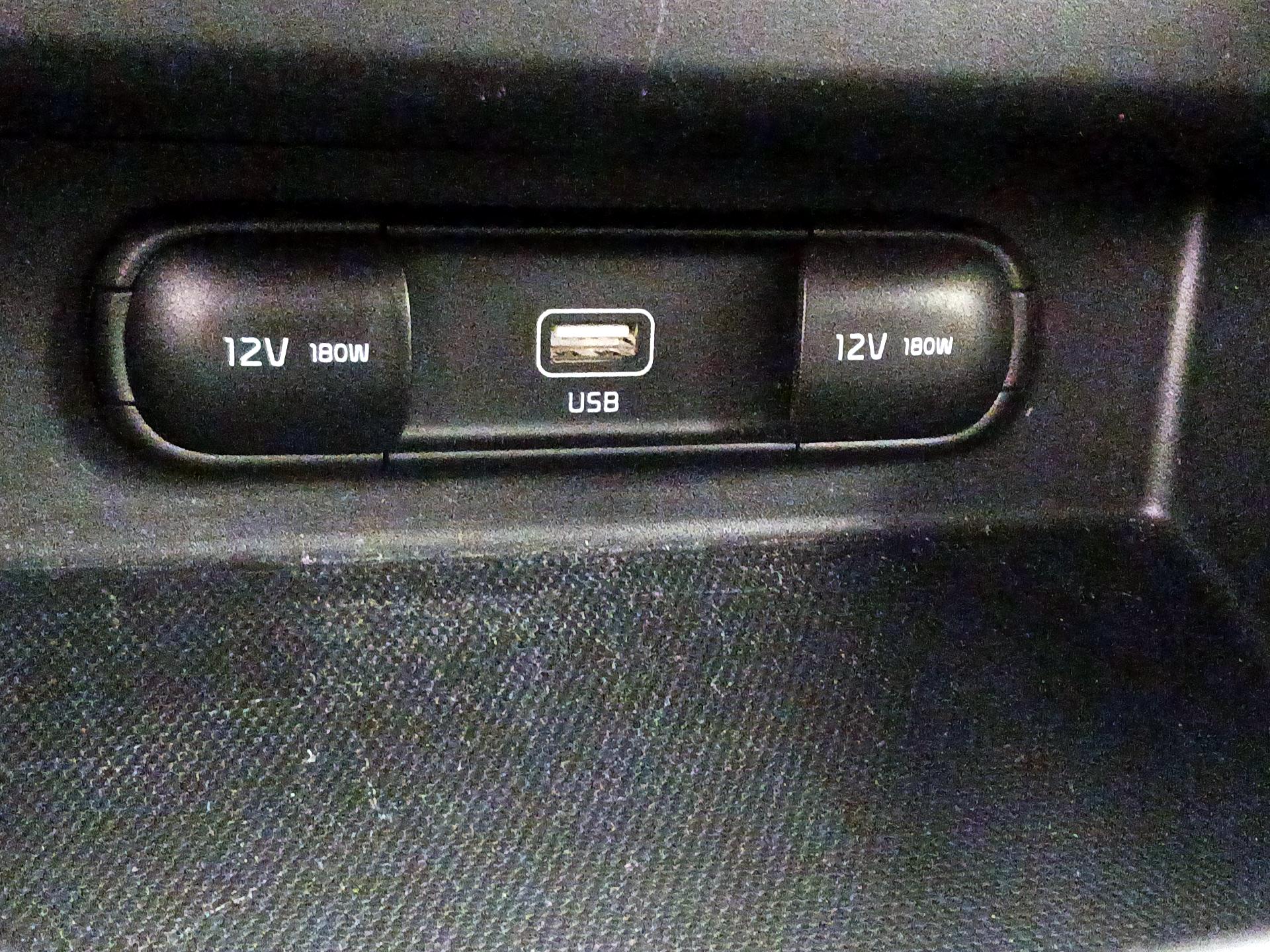 Thumbnail: 2023 Kia Seltos - 18