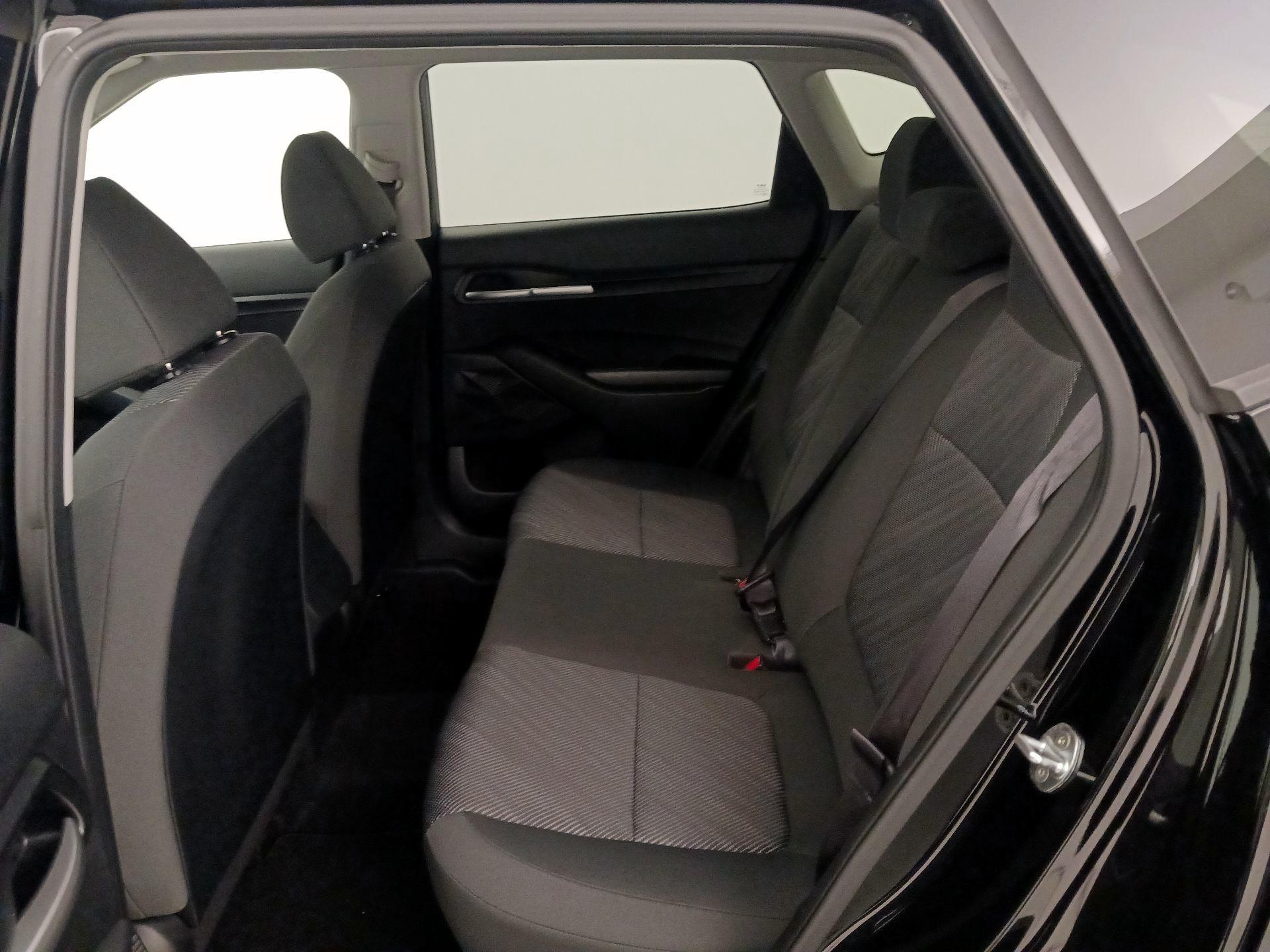 Thumbnail: 2023 Kia Seltos - 19