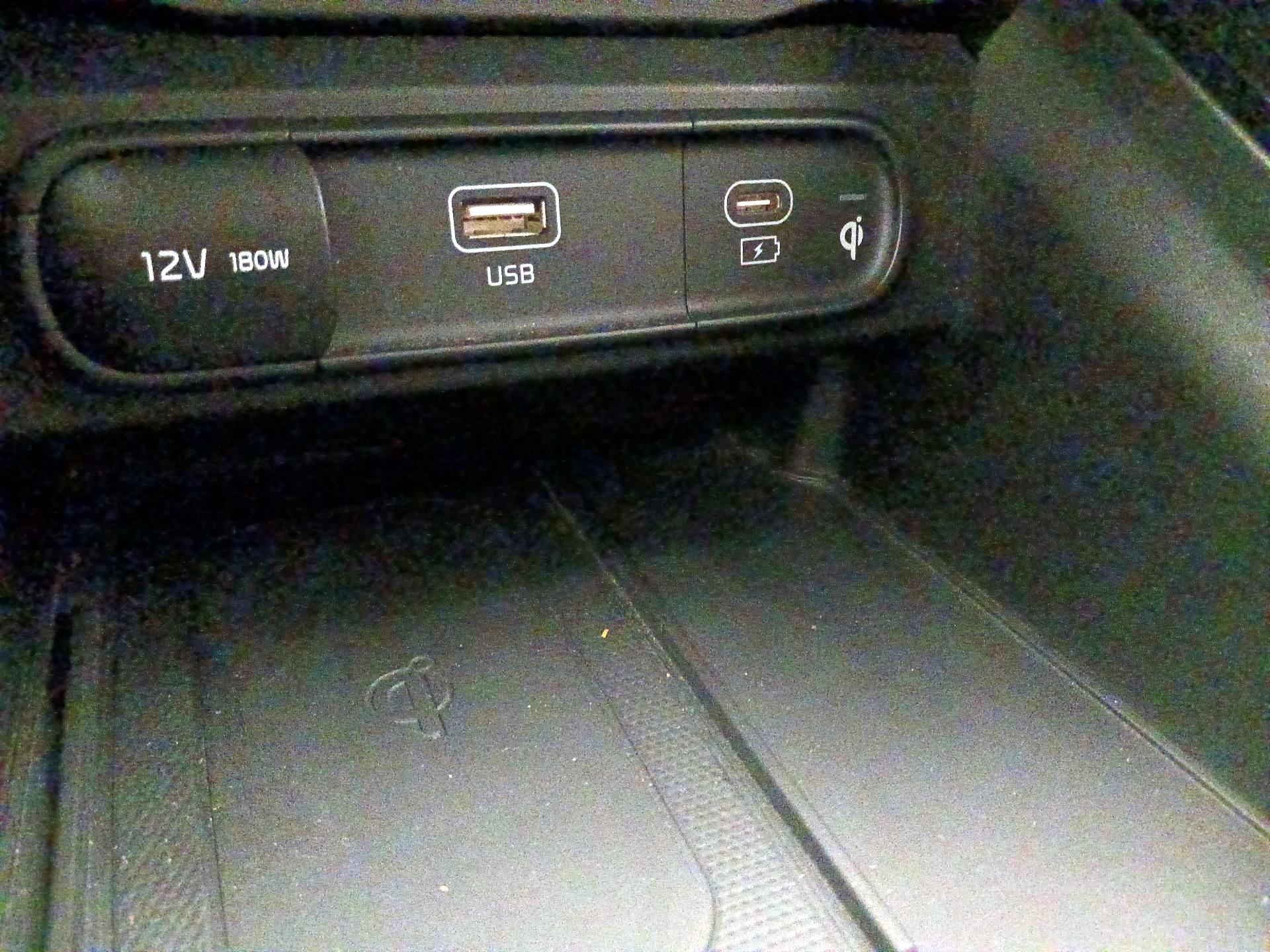 Thumbnail: 2023 Kia Telluride - 19