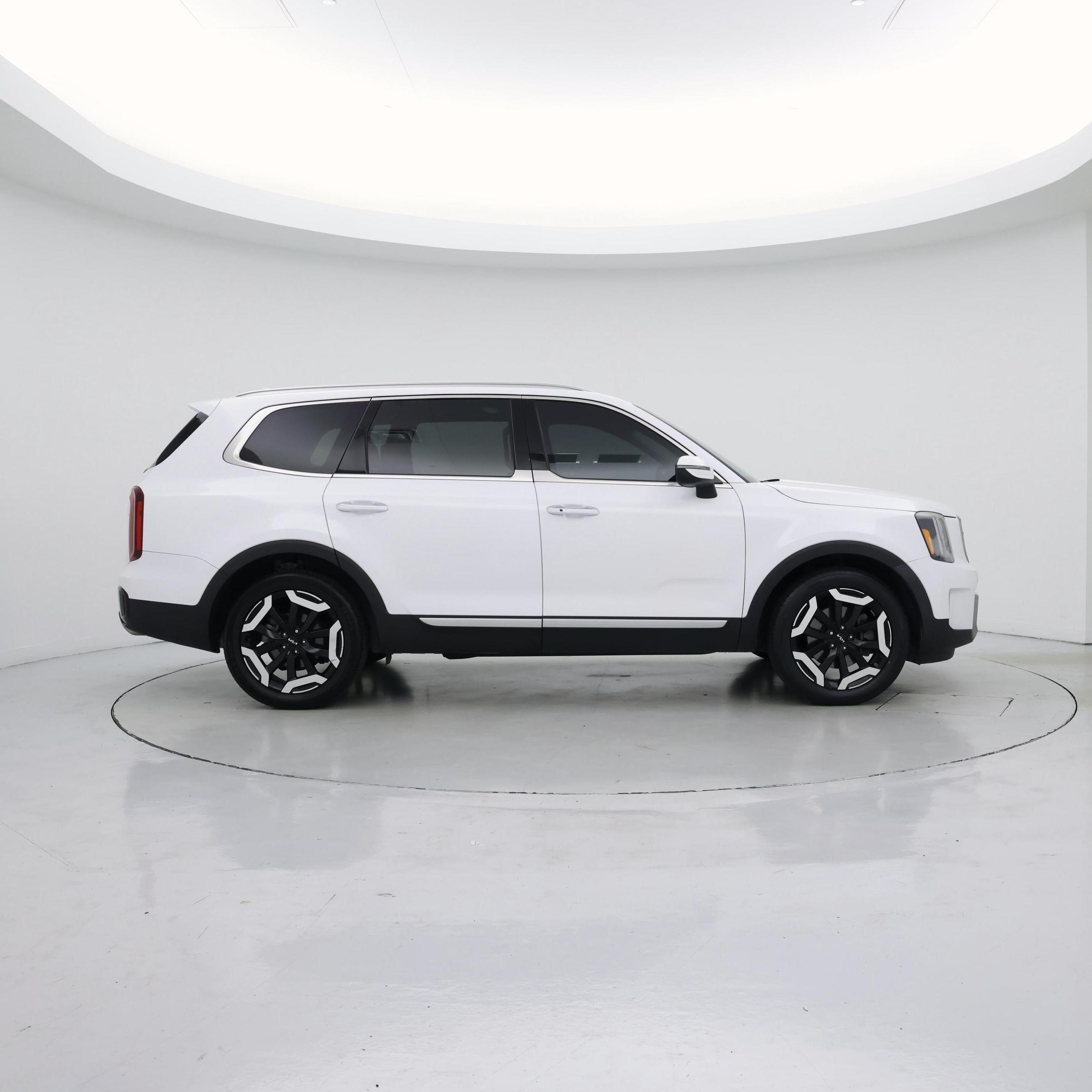 Thumbnail: 2023 Kia Telluride - 7