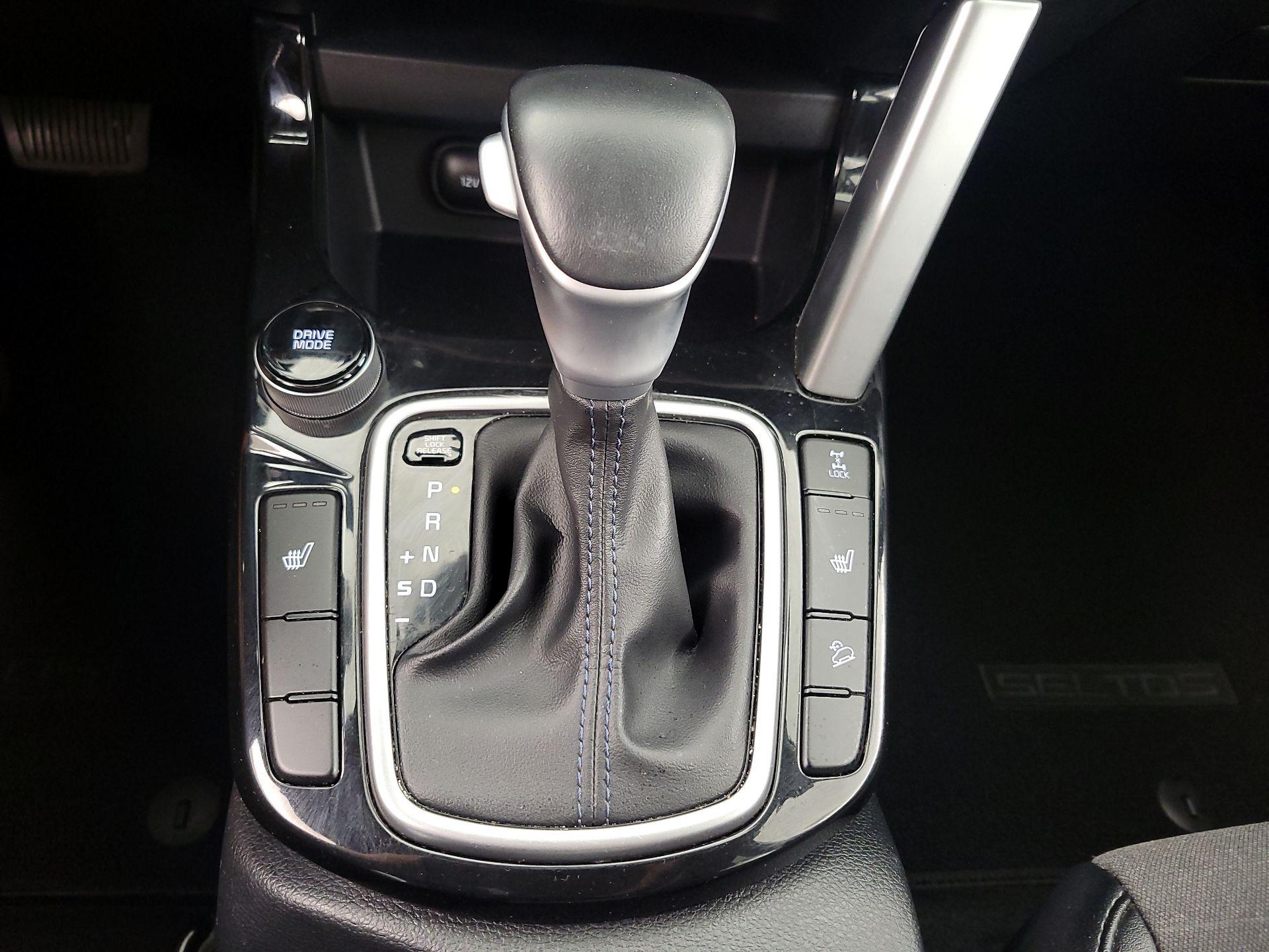 Thumbnail: 2023 Kia Seltos - 18