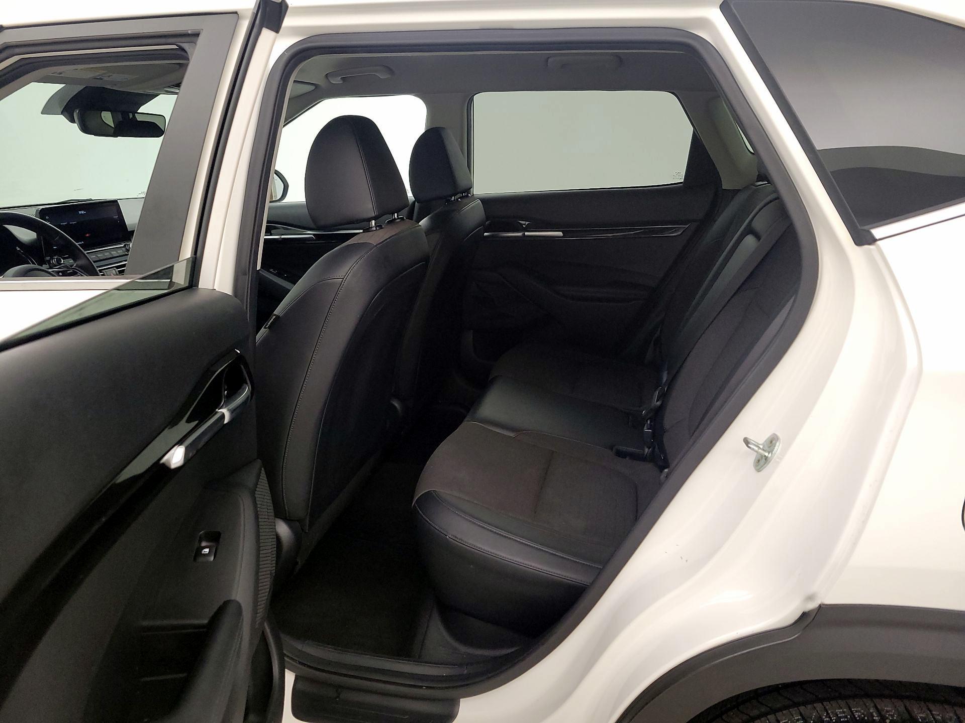 Thumbnail: 2023 Kia Seltos - 20