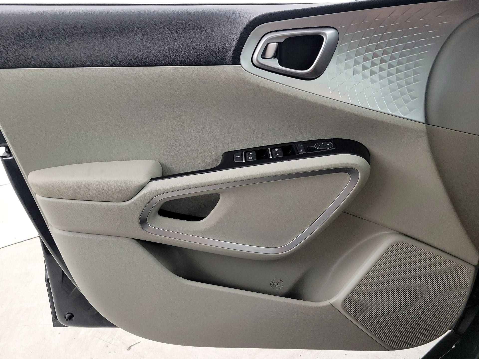 Thumbnail: 2024 Kia Soul - 12