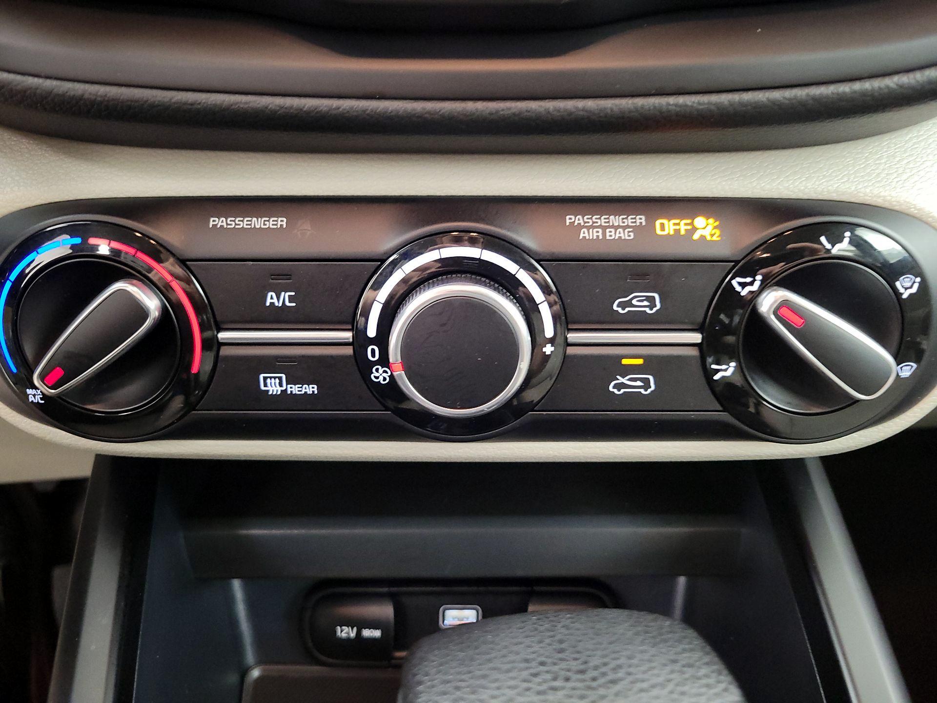 Thumbnail: 2024 Kia Soul - 16