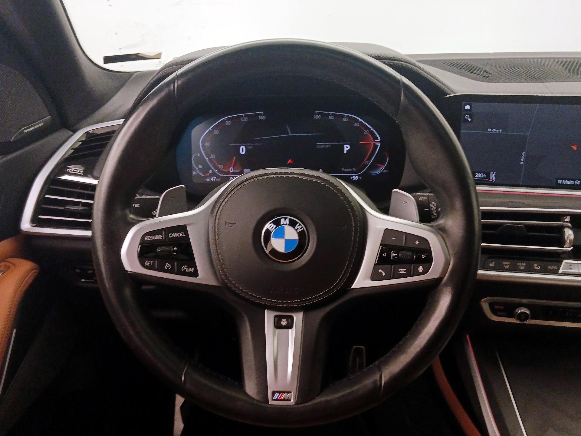 Thumbnail: 2021 BMW X7 - 10