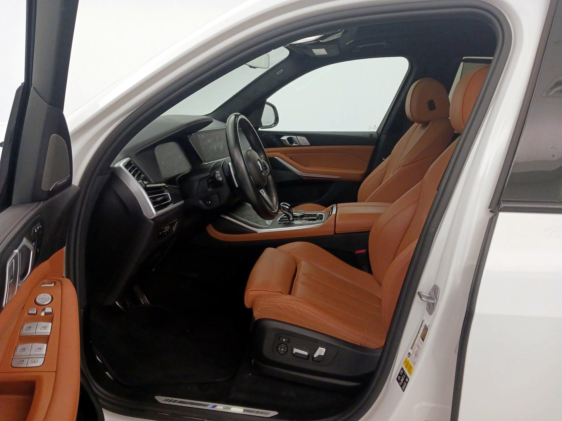 Thumbnail: 2021 BMW X7 - 11