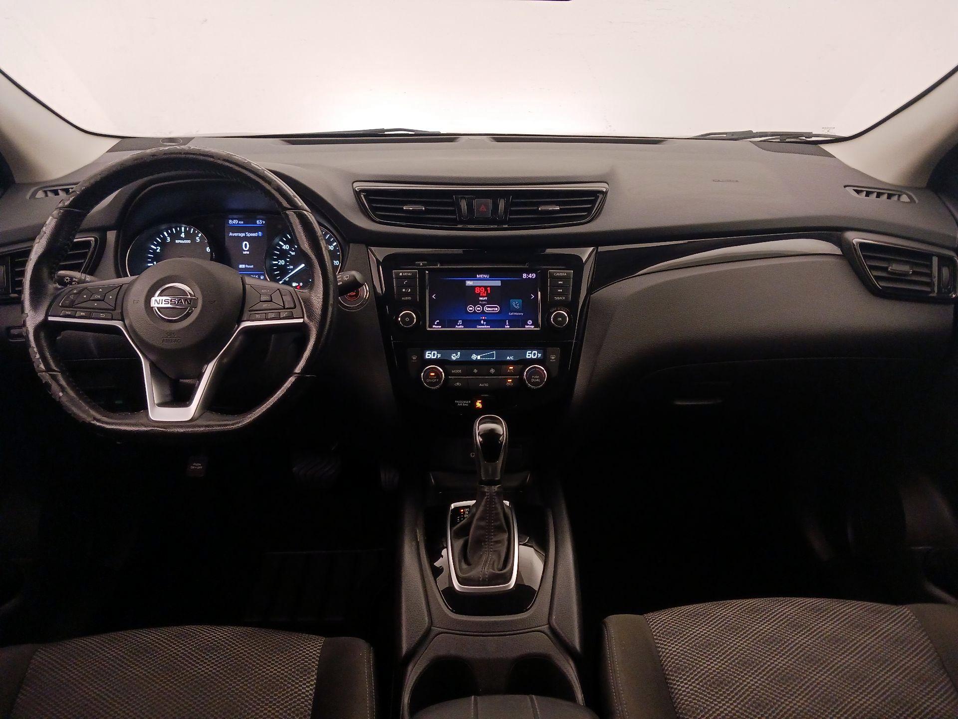 Thumbnail: 2021 Nissan Rogue Sport - 9