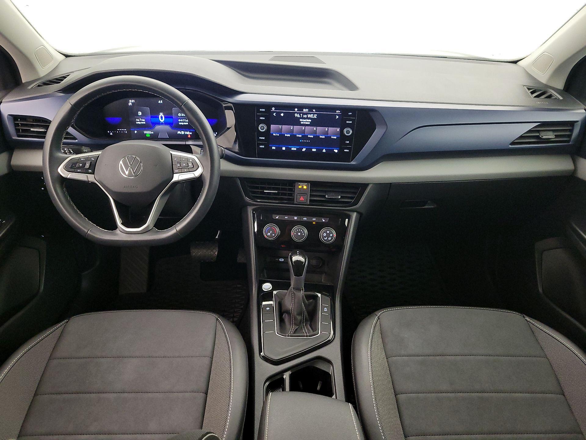 Thumbnail: 2023 Volkswagen Taos - 9