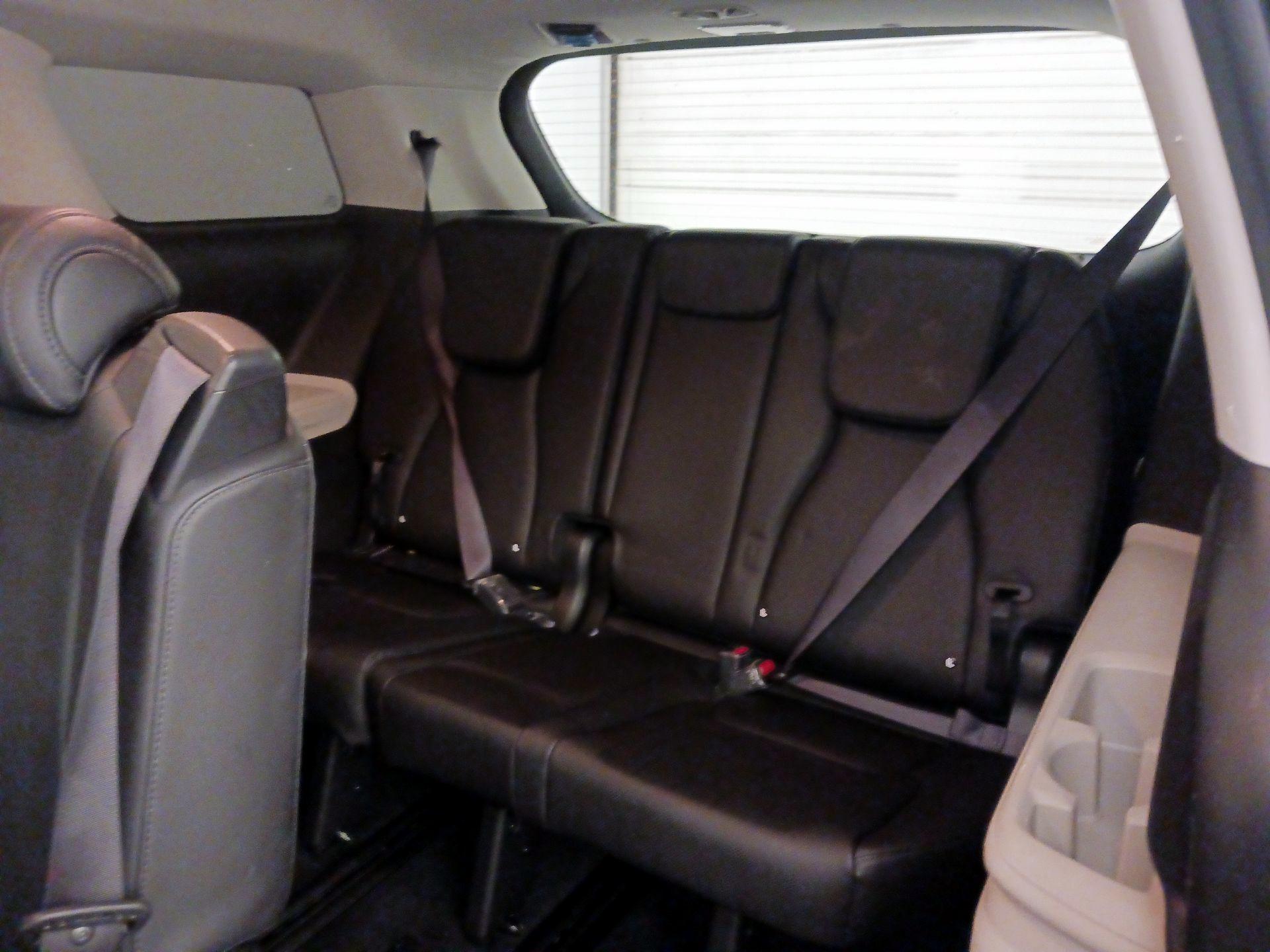 Thumbnail: 2023 Kia Carnival - 20