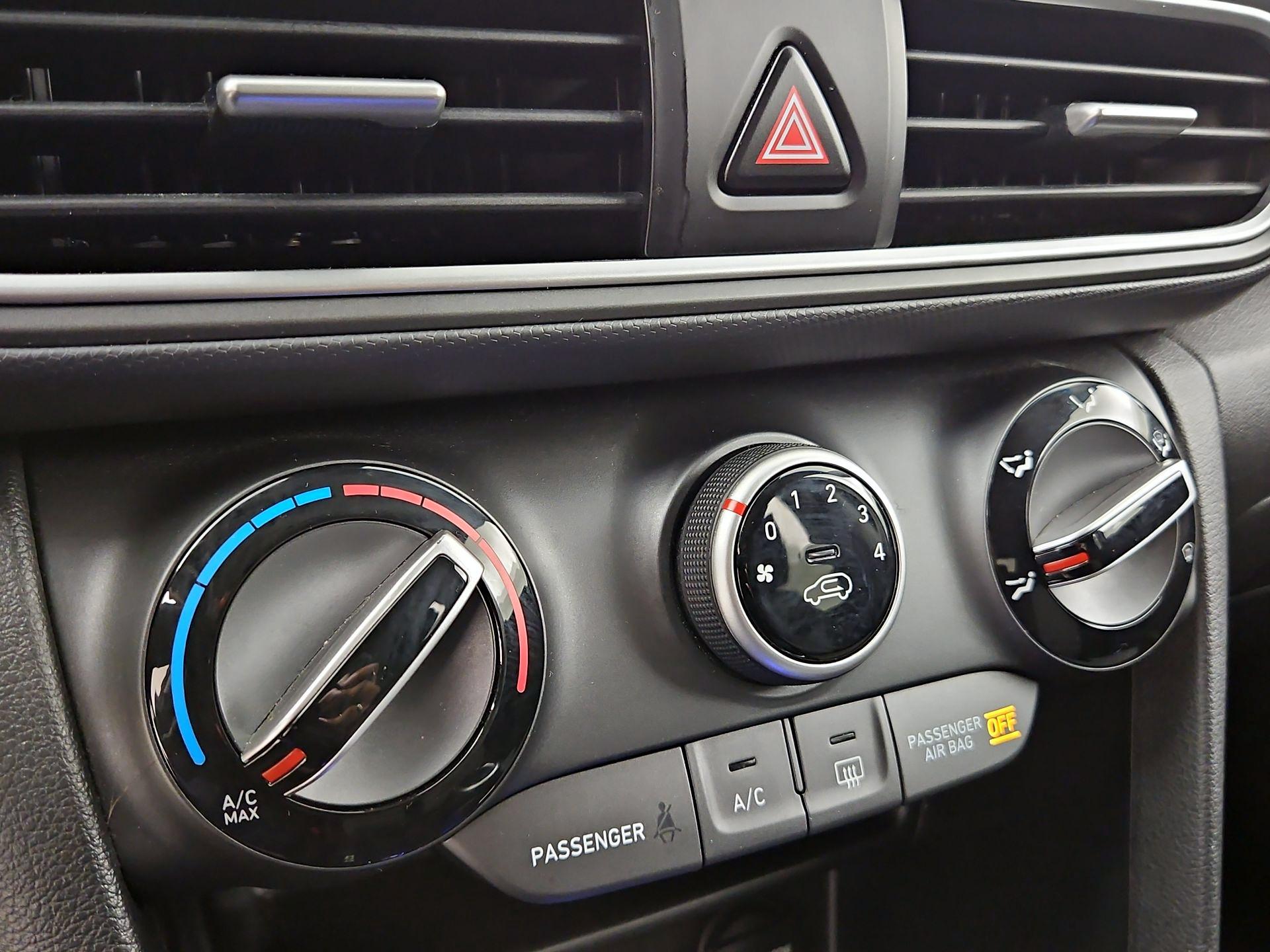 Thumbnail: 2021 Hyundai Kona - 16