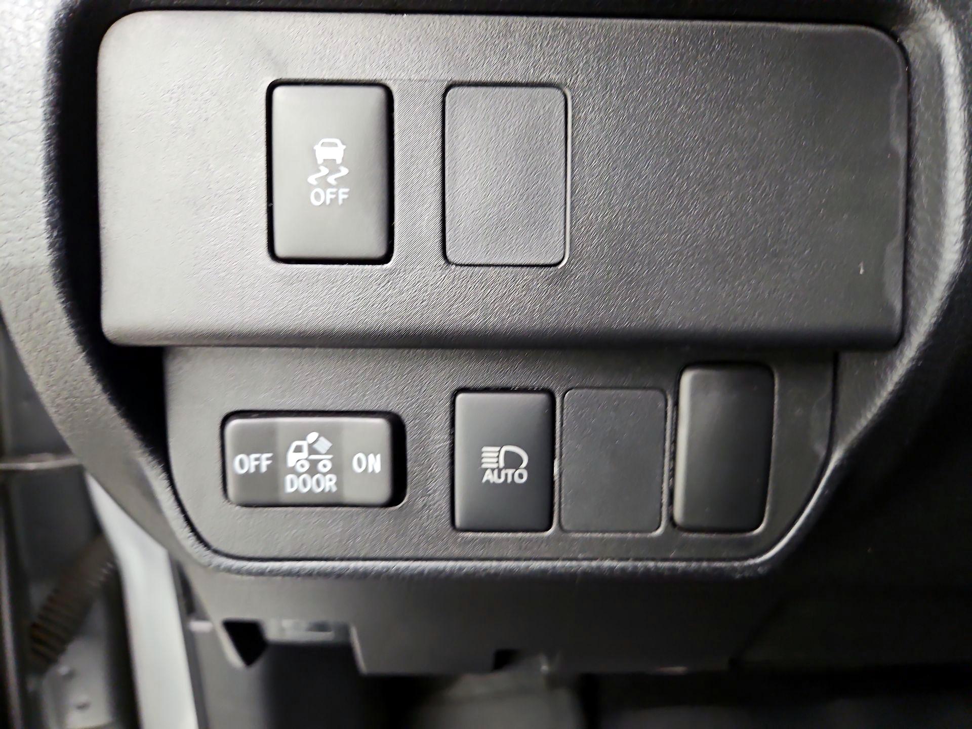 Thumbnail: 2023 Toyota Tacoma - 13