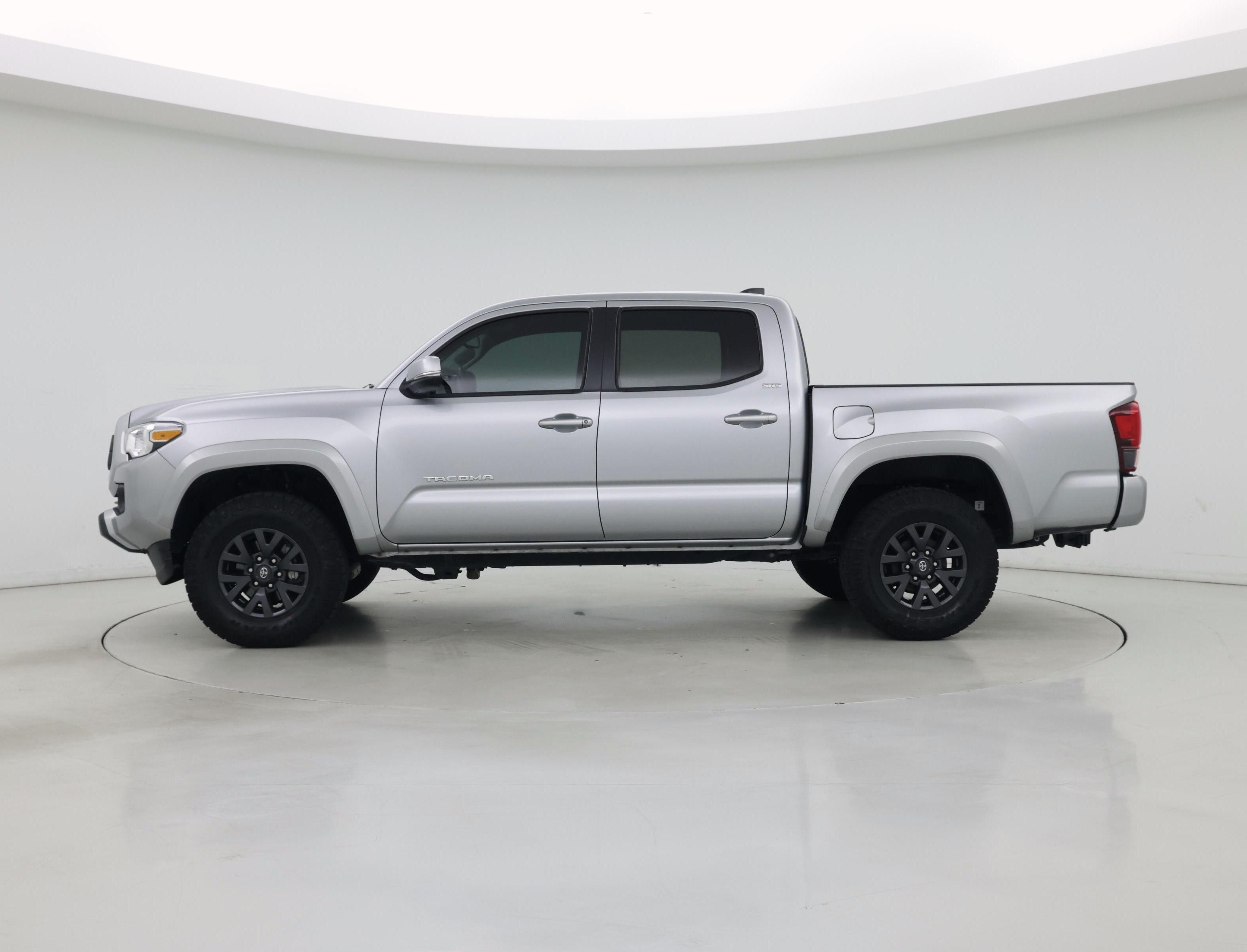 Thumbnail: 2023 Toyota Tacoma - 3