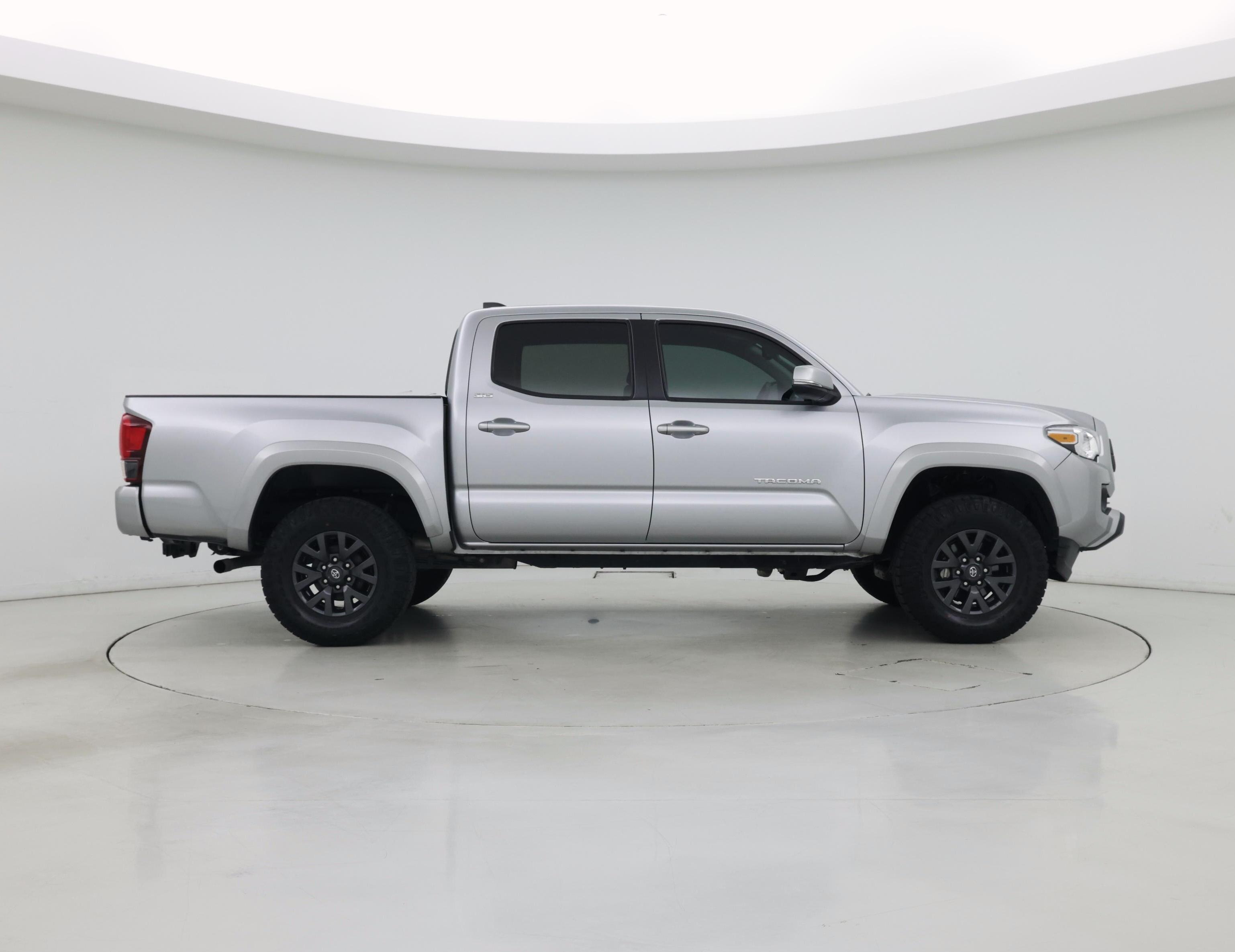 Thumbnail: 2023 Toyota Tacoma - 7