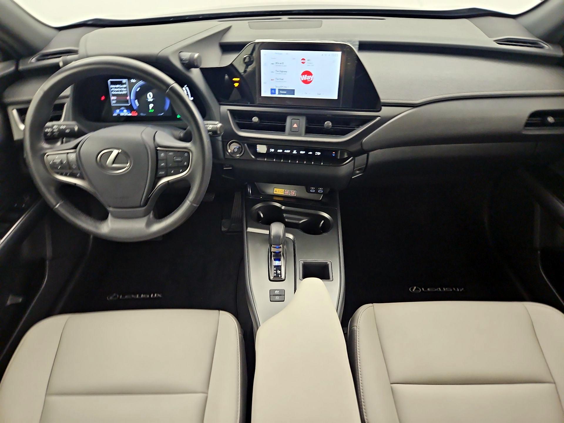 Thumbnail: 2025 Lexus UX - 9