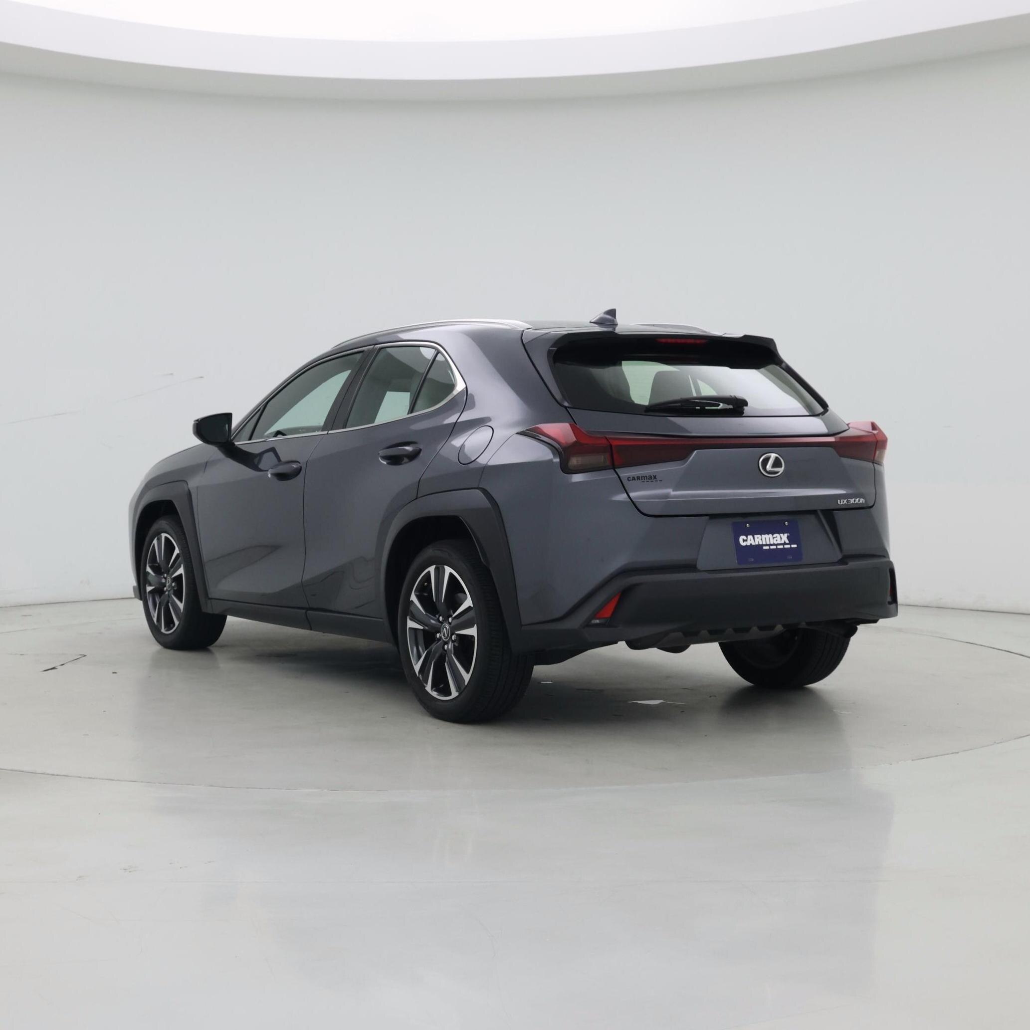 Thumbnail: 2025 Lexus UX - 2