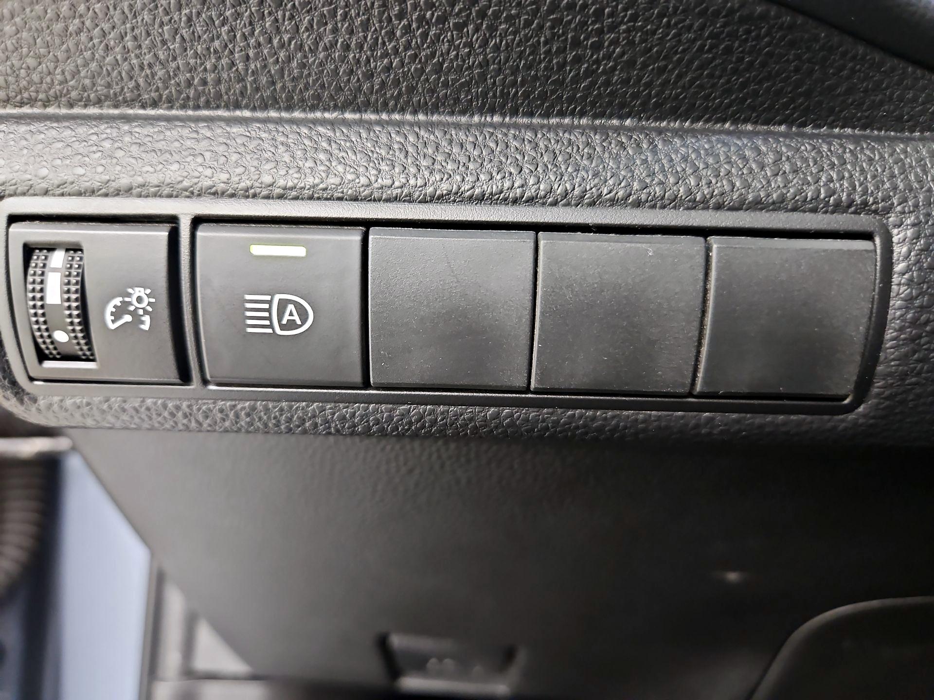 Thumbnail: 2022 Toyota Corolla - 13