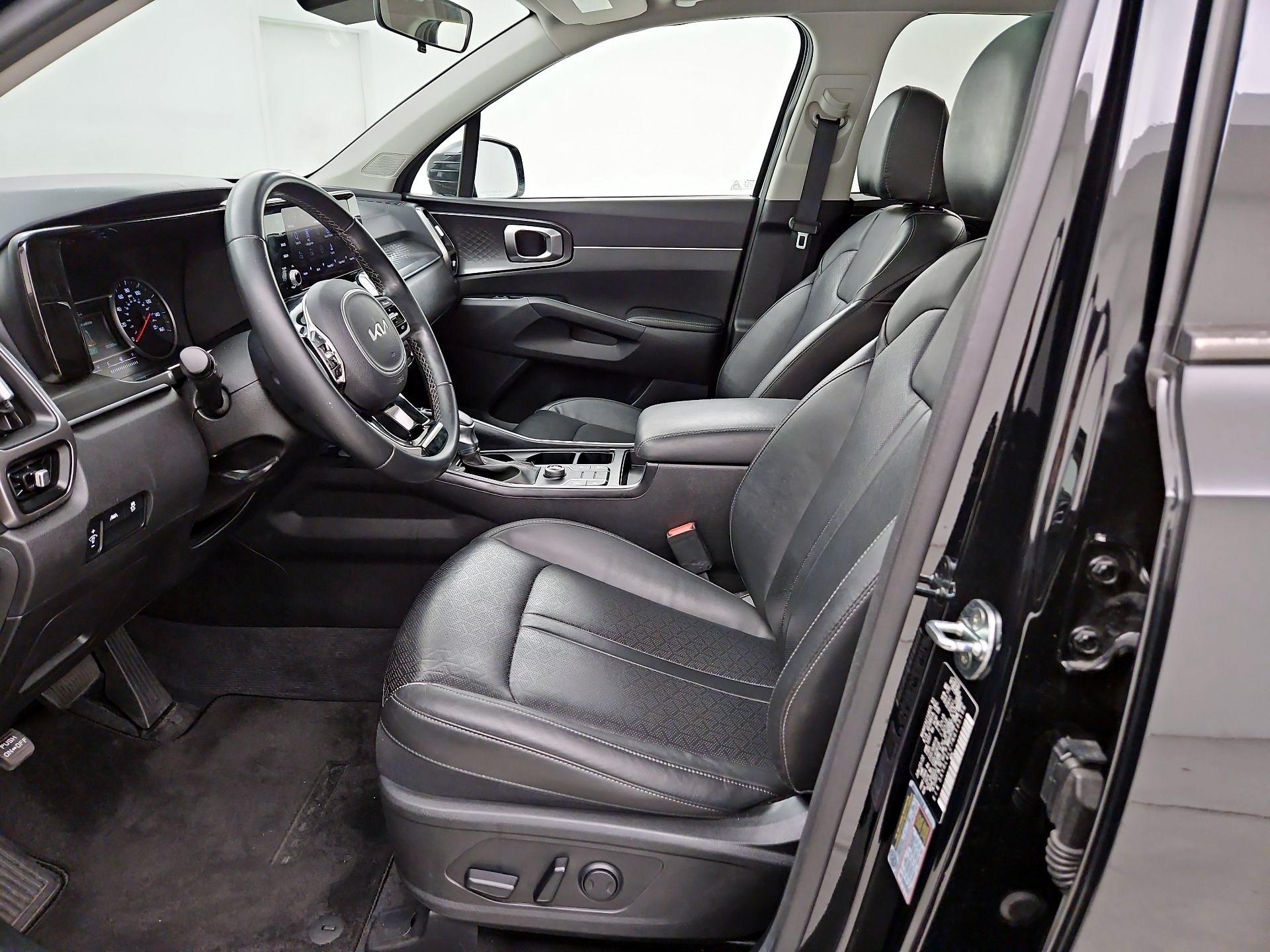 Thumbnail: 2022 Kia Sorento - 11