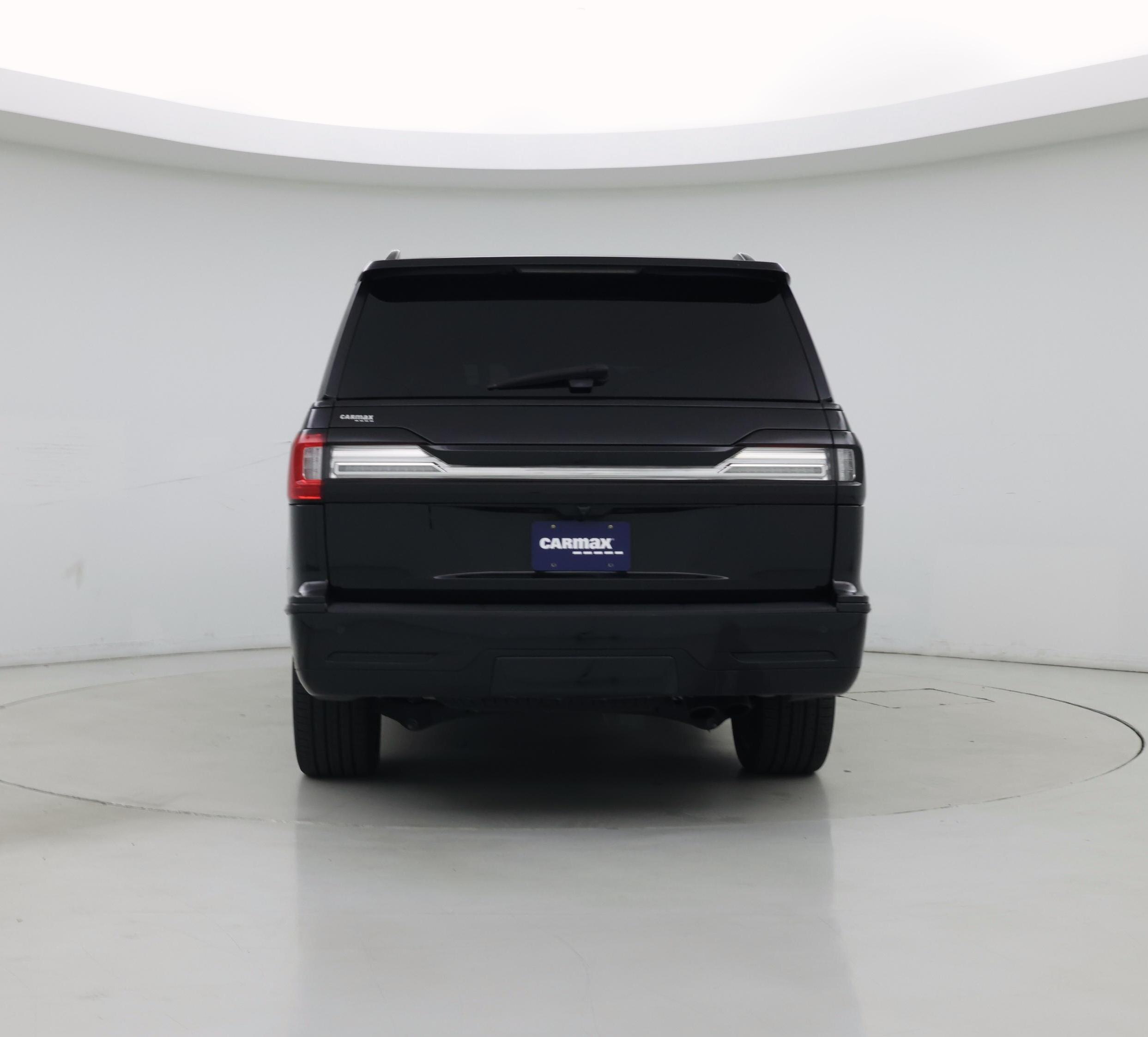 Thumbnail: 2021 Lincoln Navigator L - 6