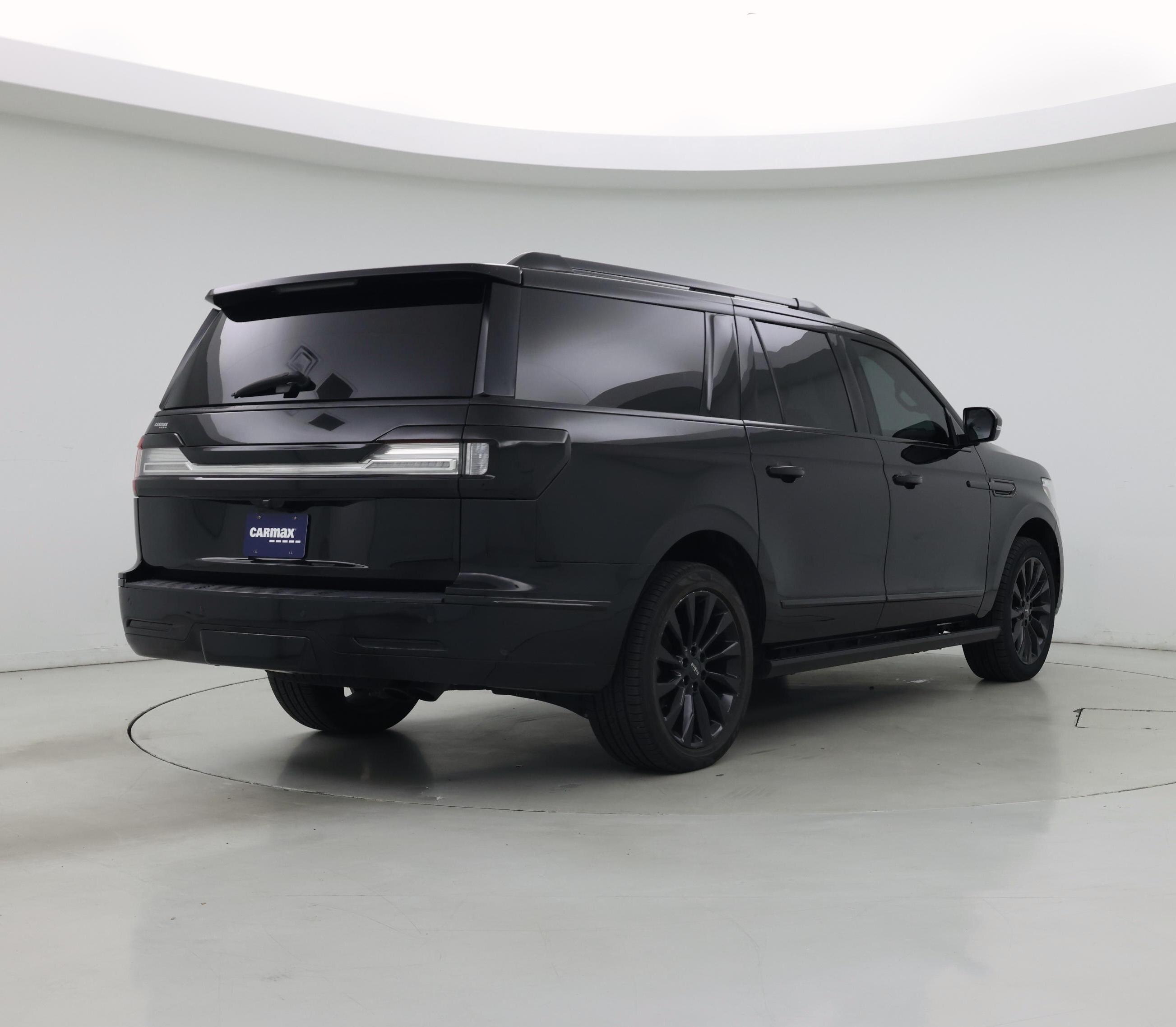 Thumbnail: 2021 Lincoln Navigator L - 8