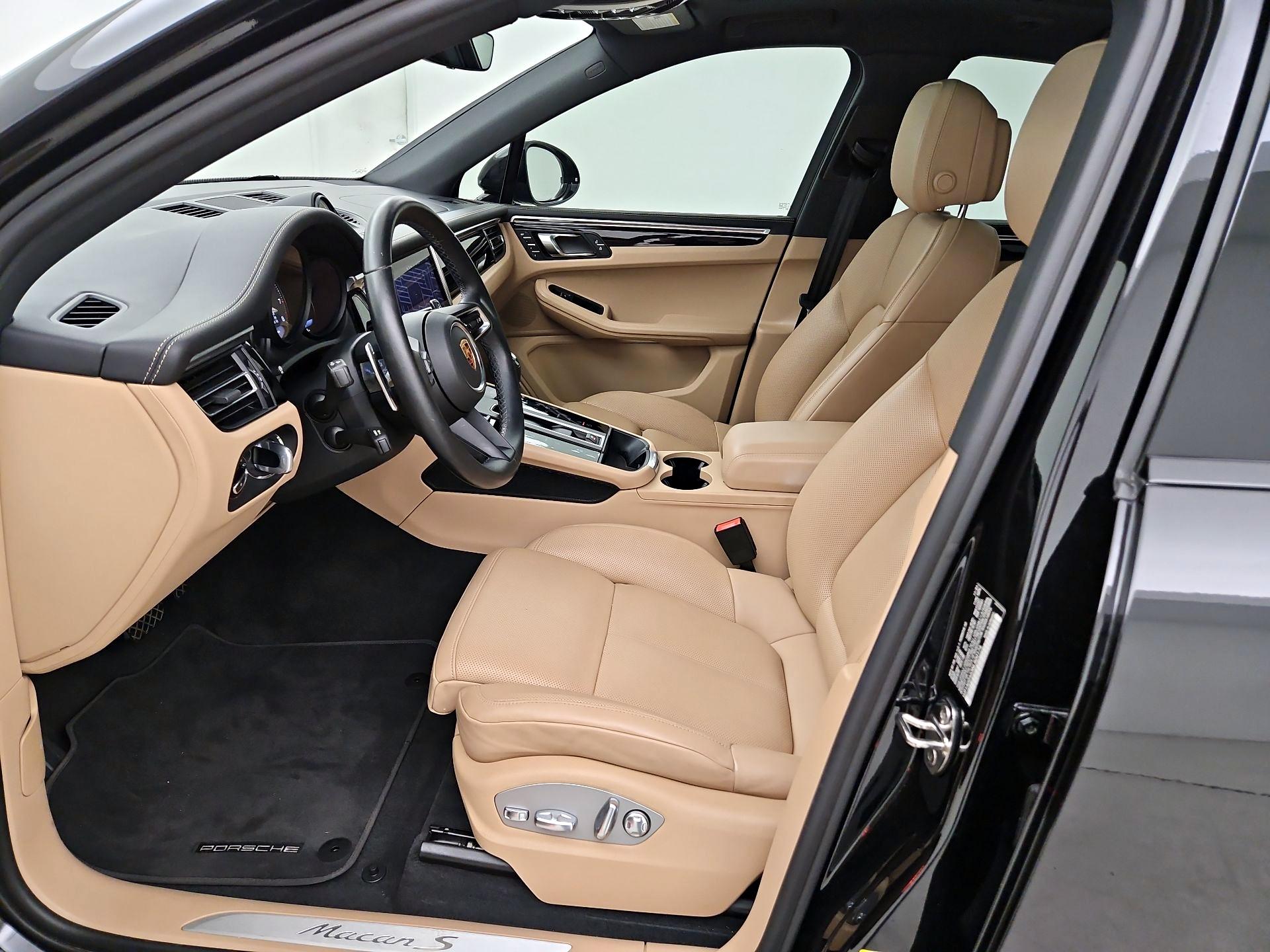 Thumbnail: 2022 Porsche Macan - 11