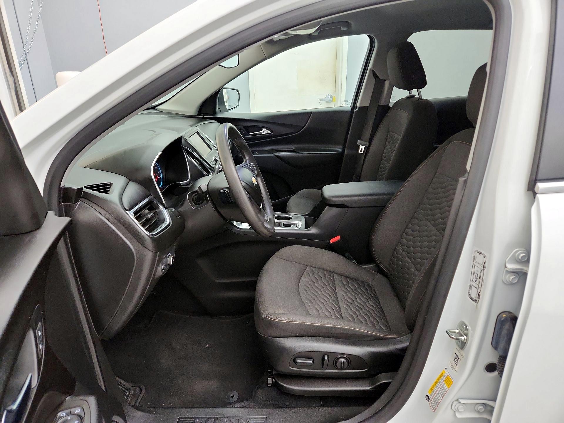 Thumbnail: 2021 Chevrolet Equinox - 11