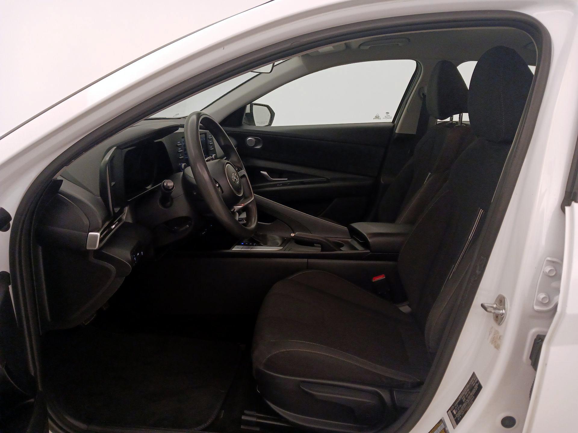 Thumbnail: 2023 Hyundai Elantra - 11