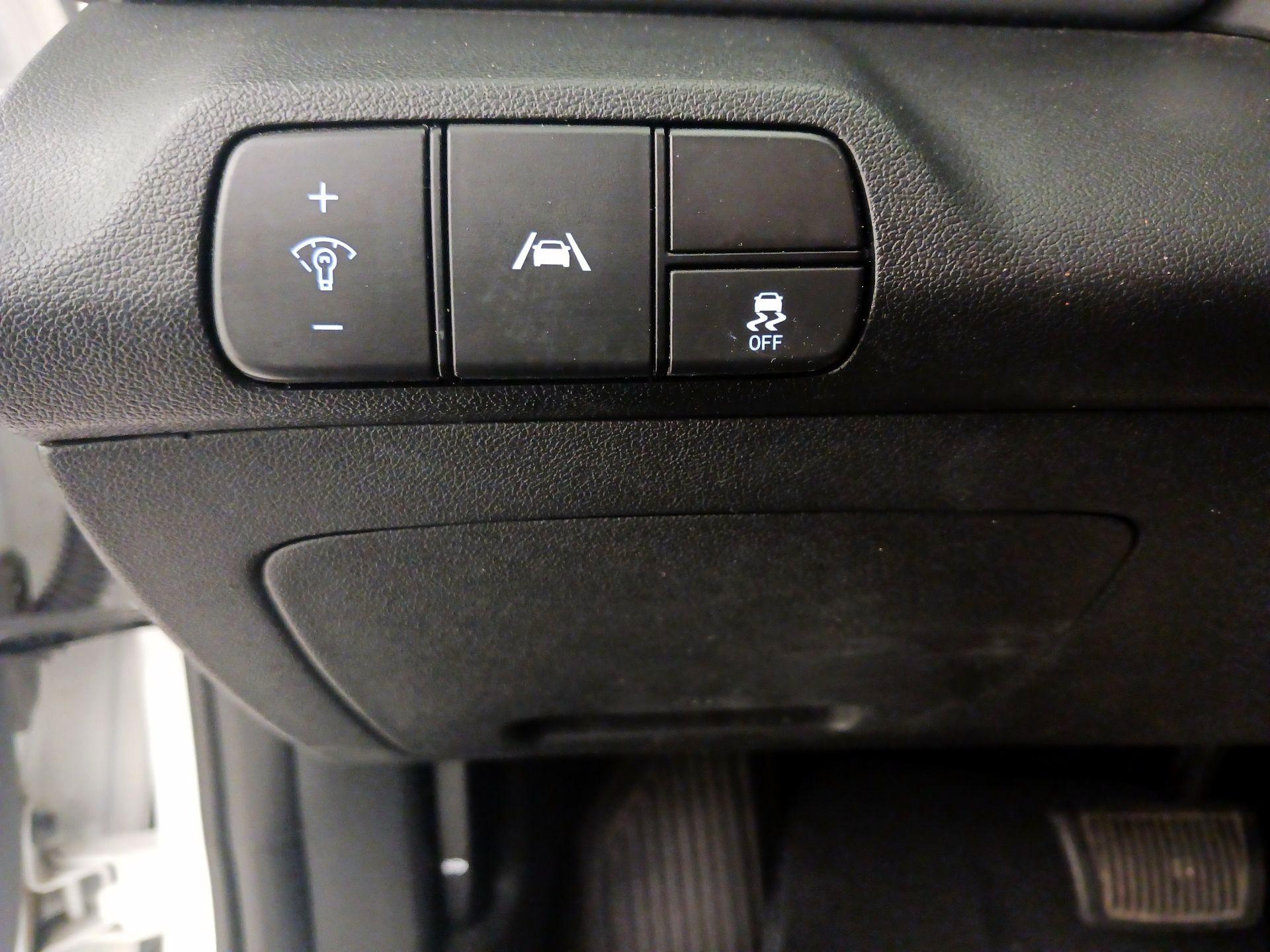 Thumbnail: 2023 Hyundai Elantra - 13