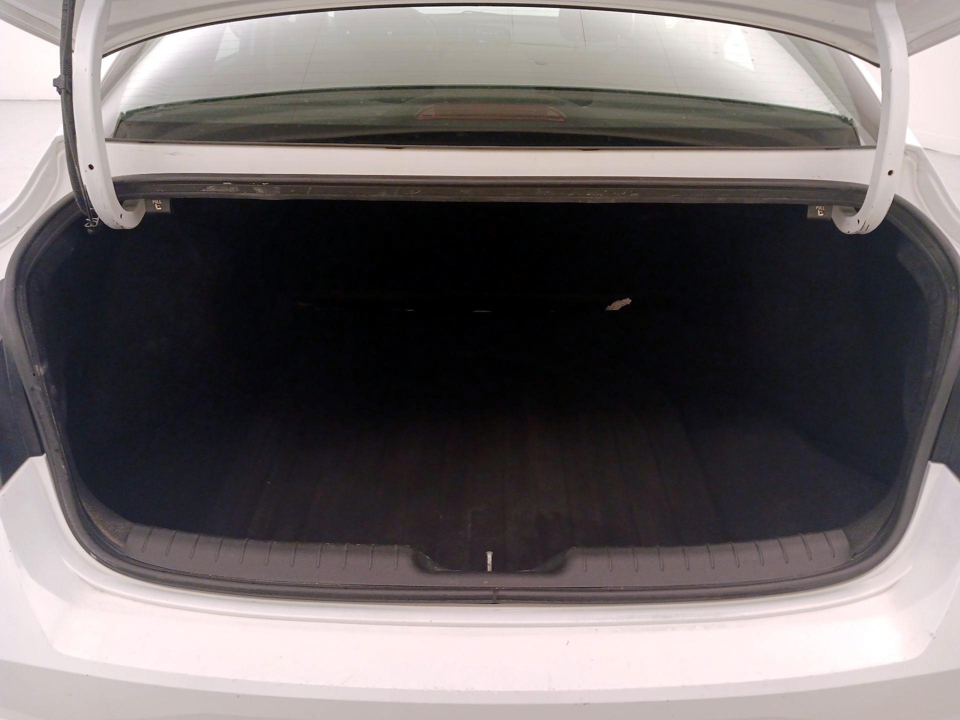 Thumbnail: 2023 Hyundai Elantra - 20