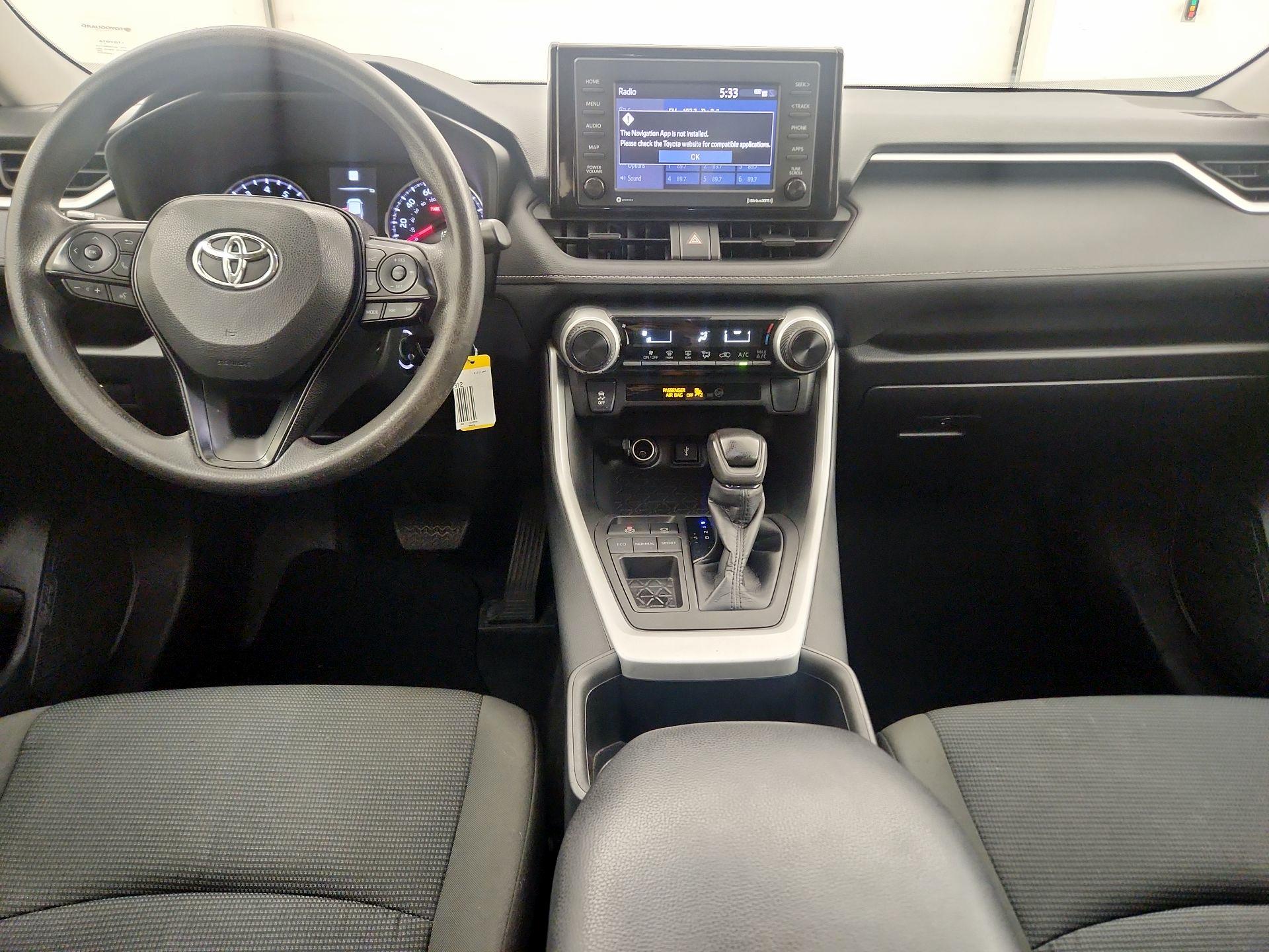 Thumbnail: 2022 Toyota RAV4 - 9