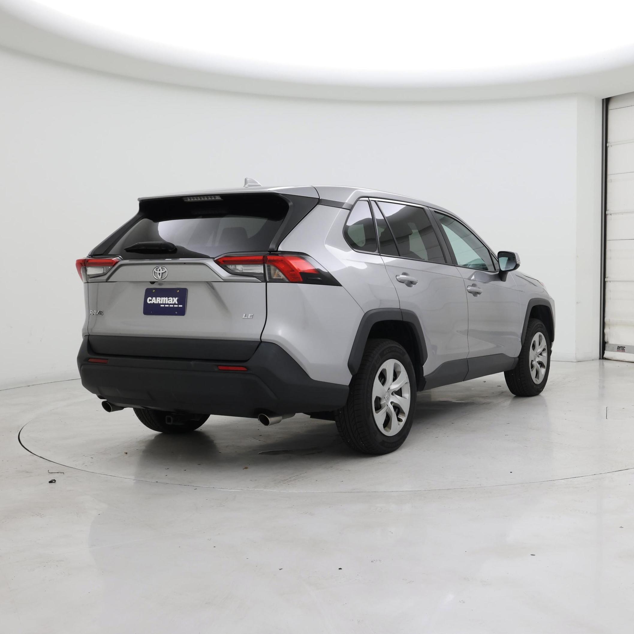 Thumbnail: 2022 Toyota RAV4 - 8