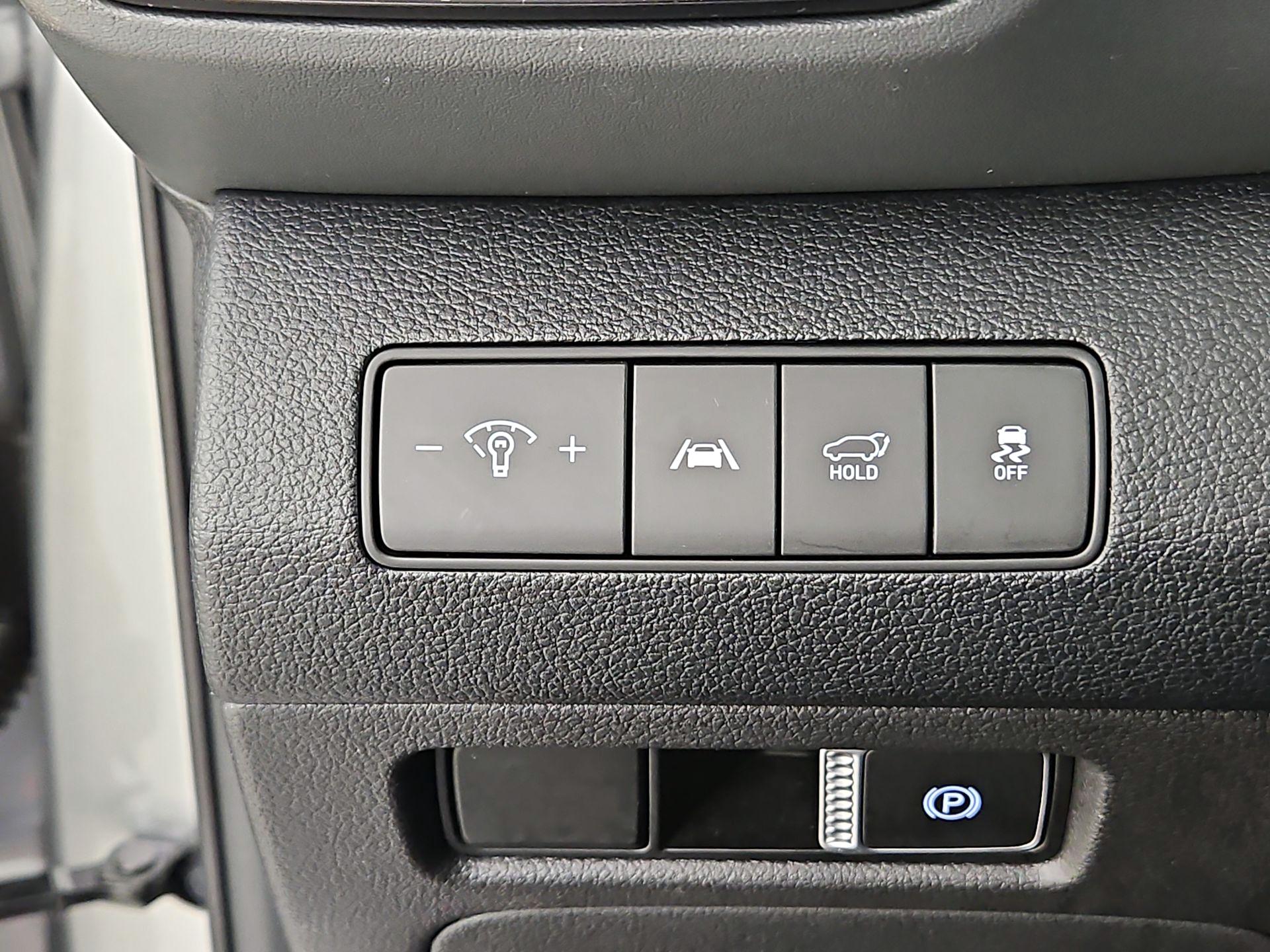 Thumbnail: 2023 Hyundai Santa Fe - 13