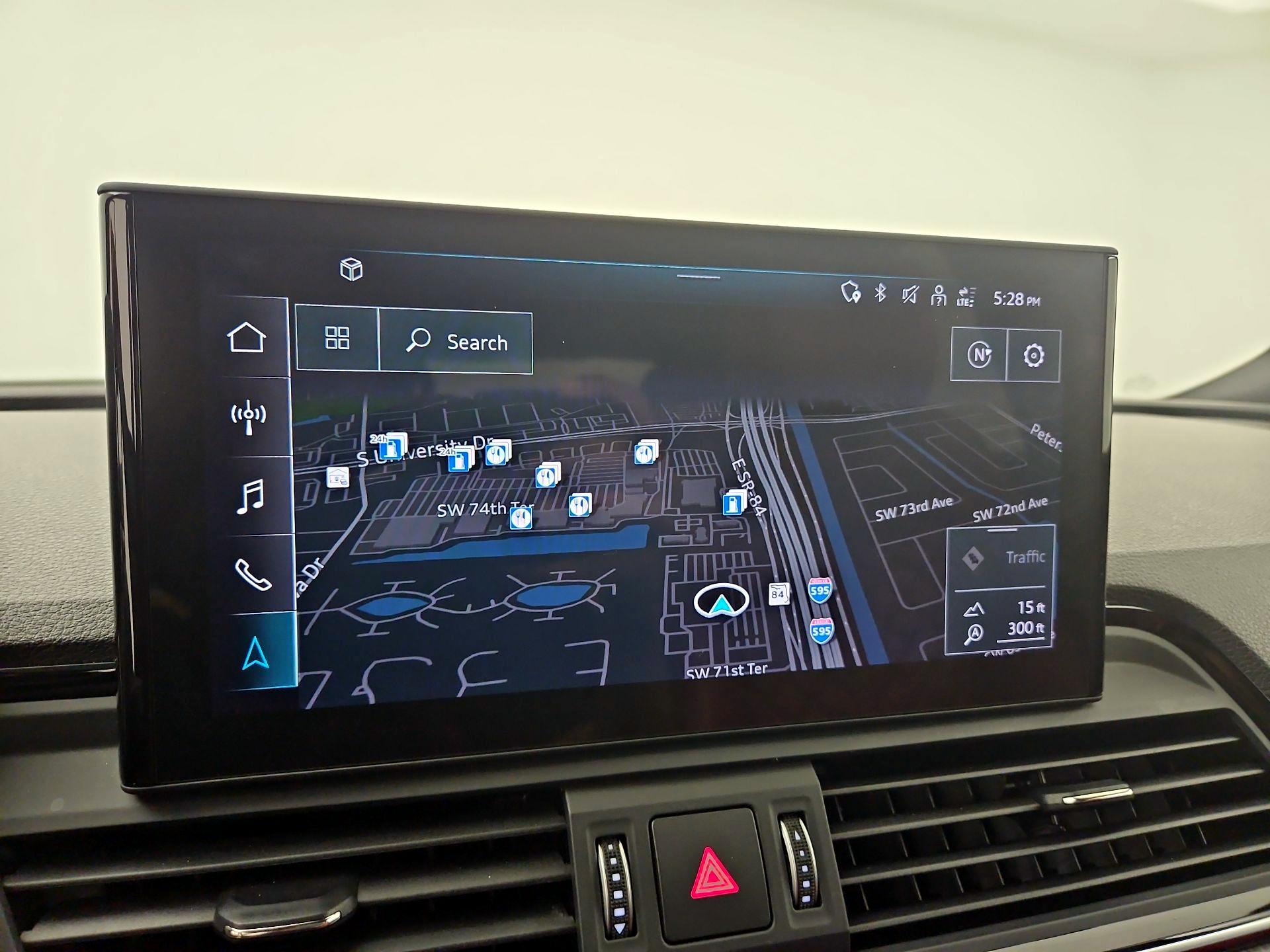 Thumbnail: 2021 Audi SQ5 - 14