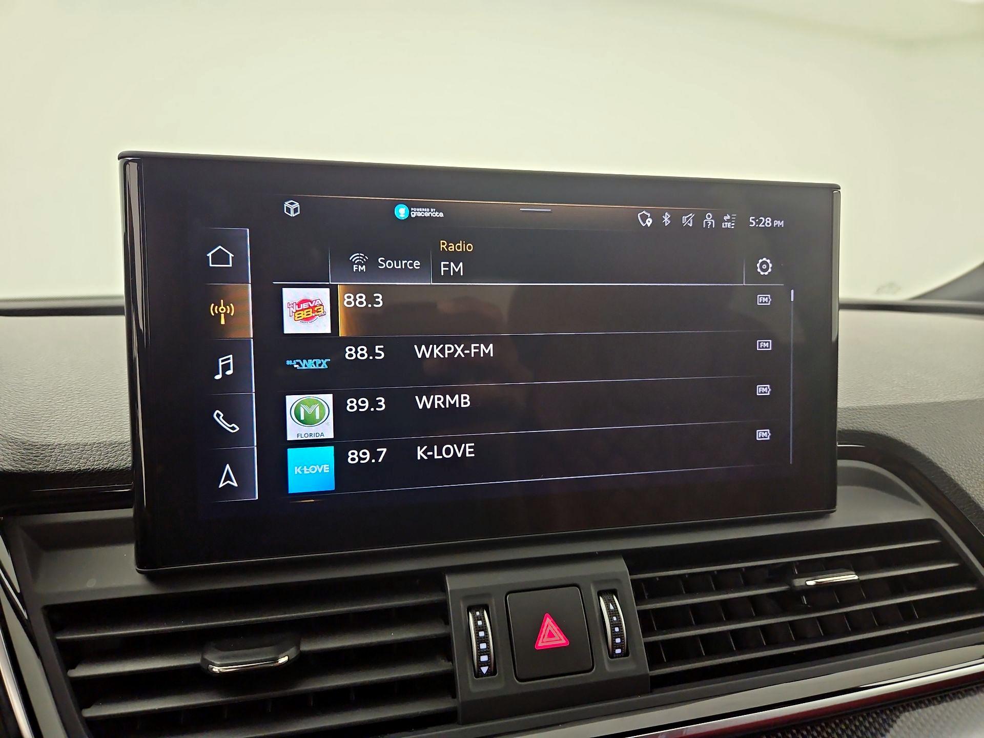 Thumbnail: 2021 Audi SQ5 - 16