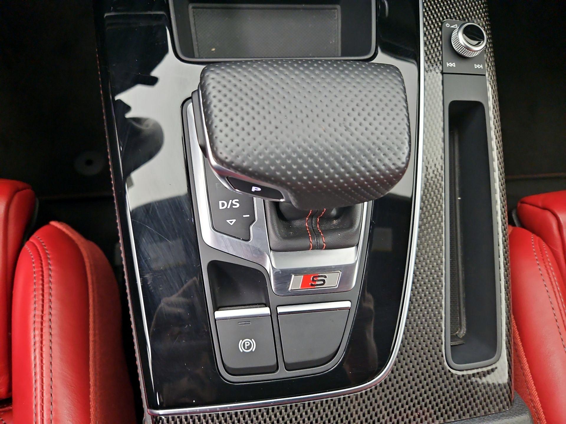 Thumbnail: 2021 Audi SQ5 - 18