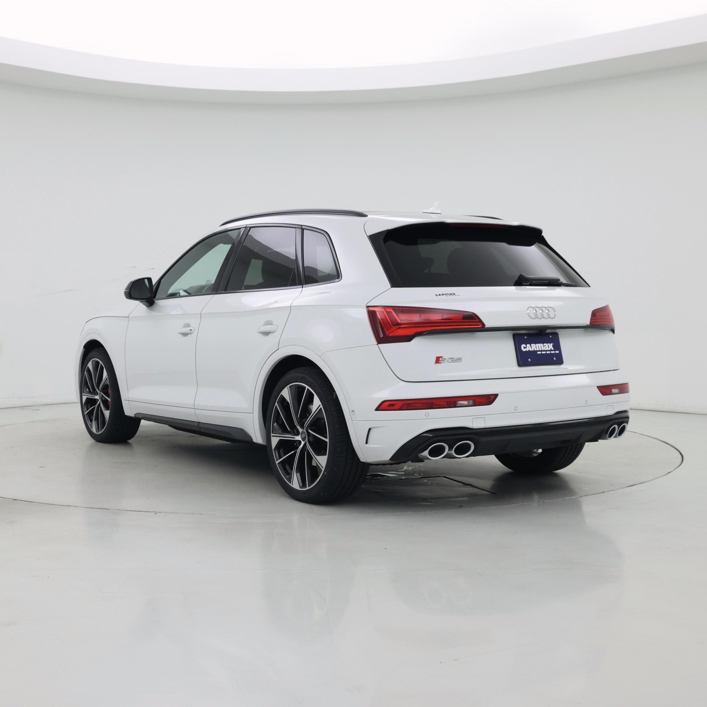 Thumbnail: 2021 Audi SQ5 - 2