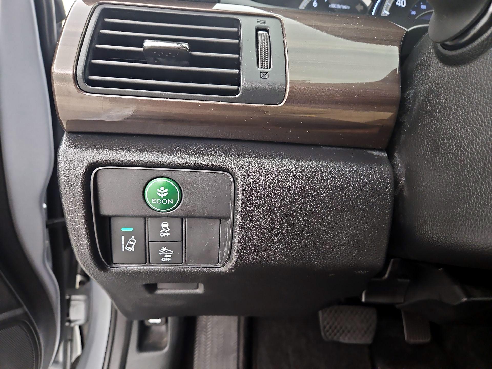 Thumbnail: 2017 Honda Accord - 13